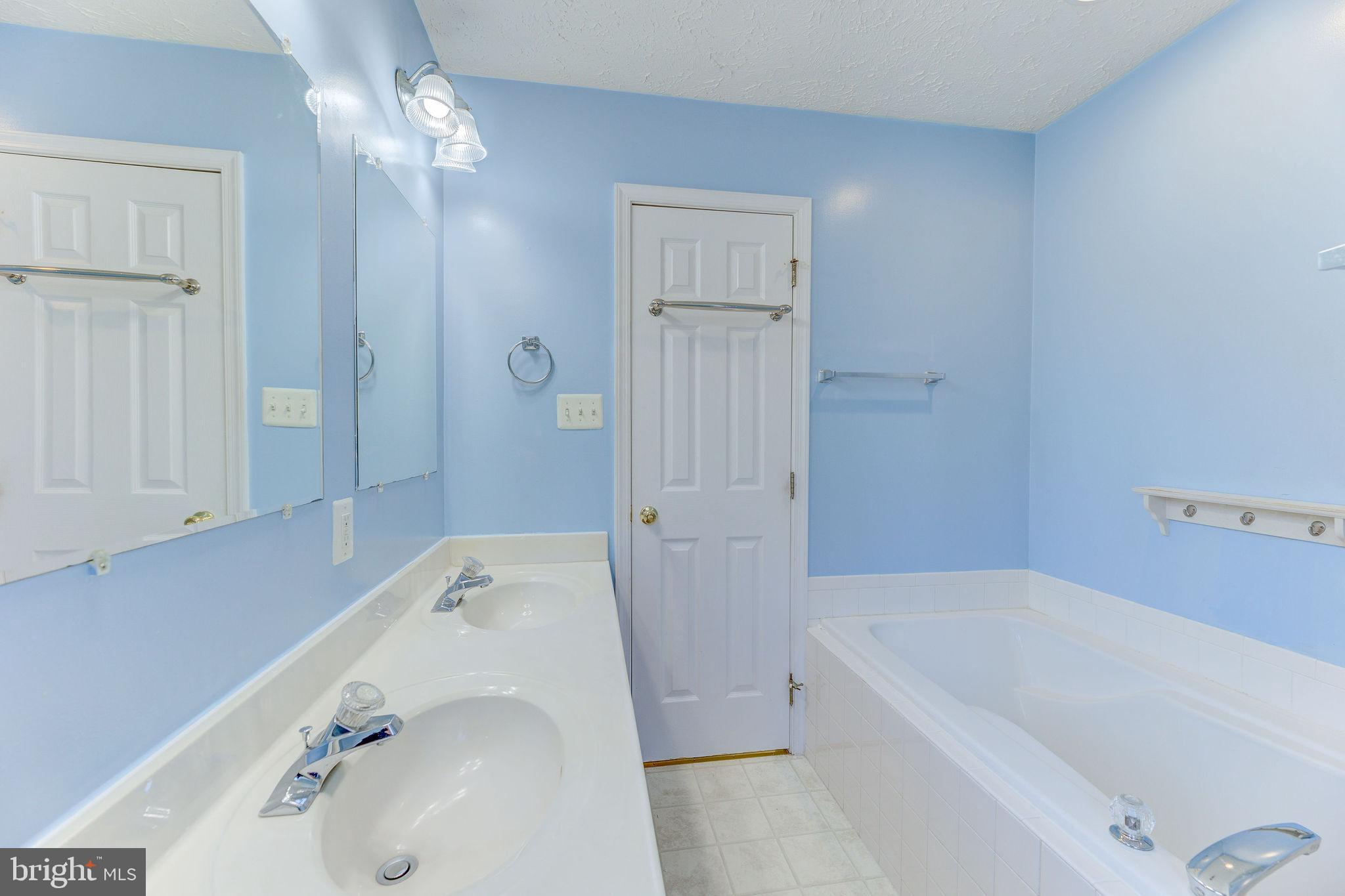 WILLOW WOODS - Residential