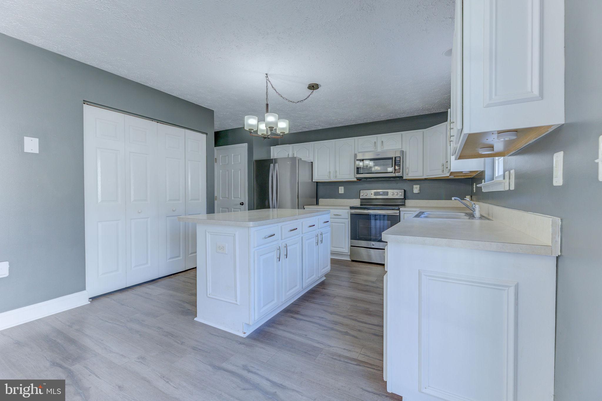 WILLOW WOODS - Residential