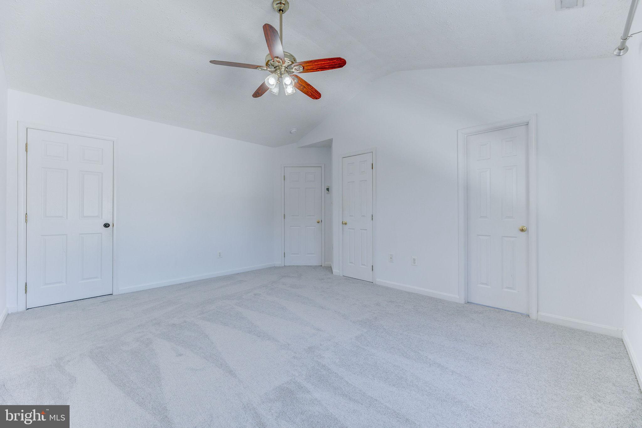 WILLOW WOODS - Residential