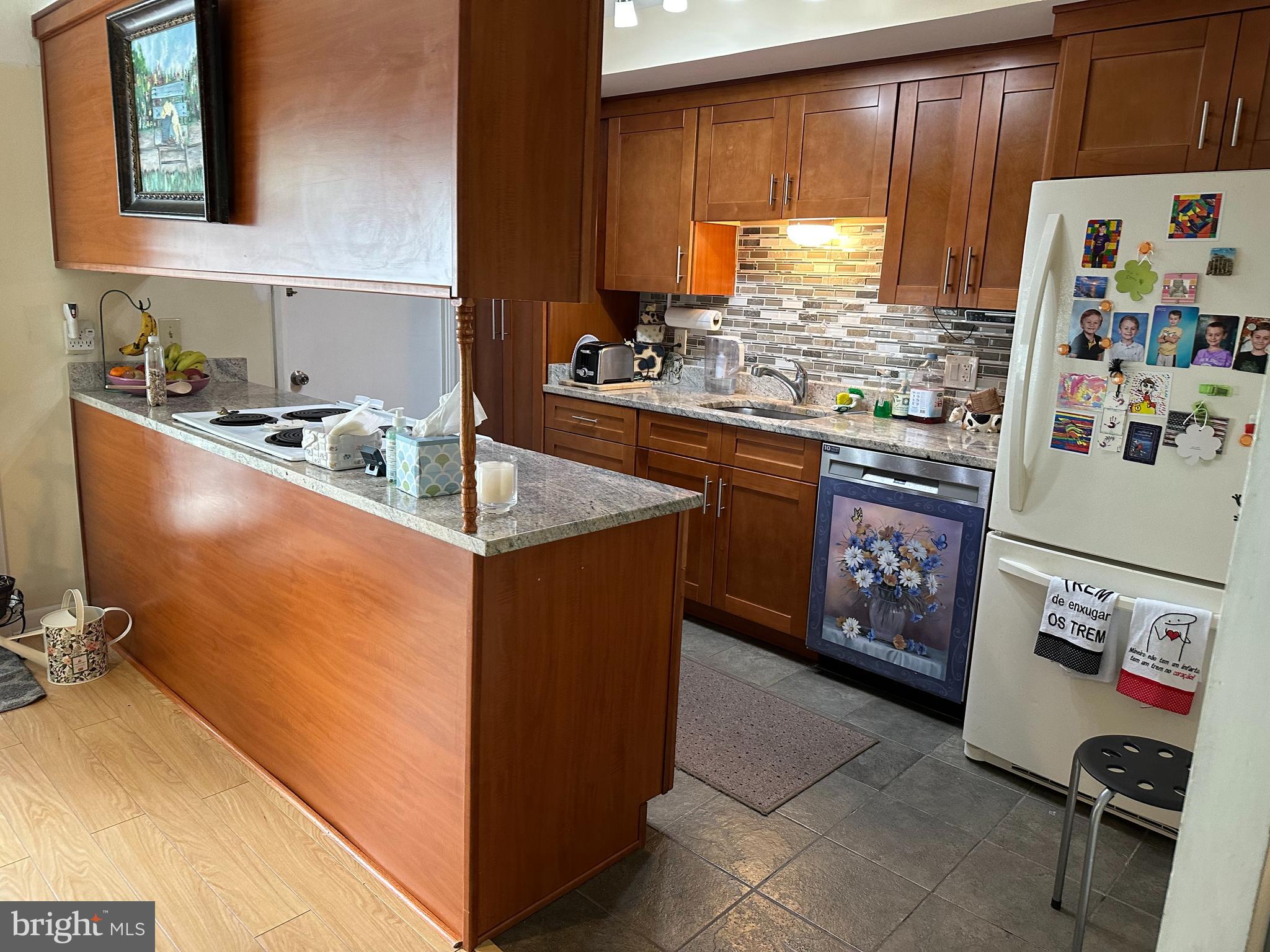 ROSSMOOR MUTUAL - Residential