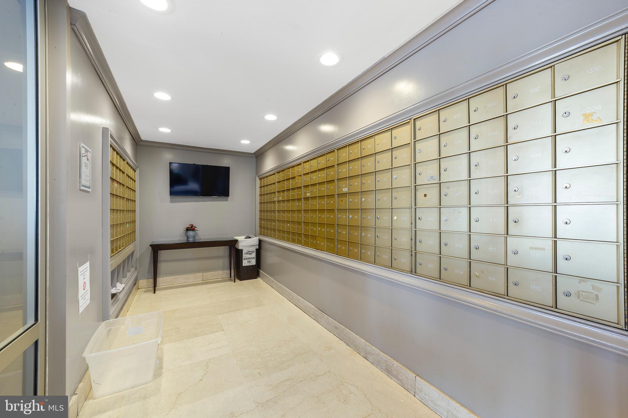 WOODSIDE - Residential Lease