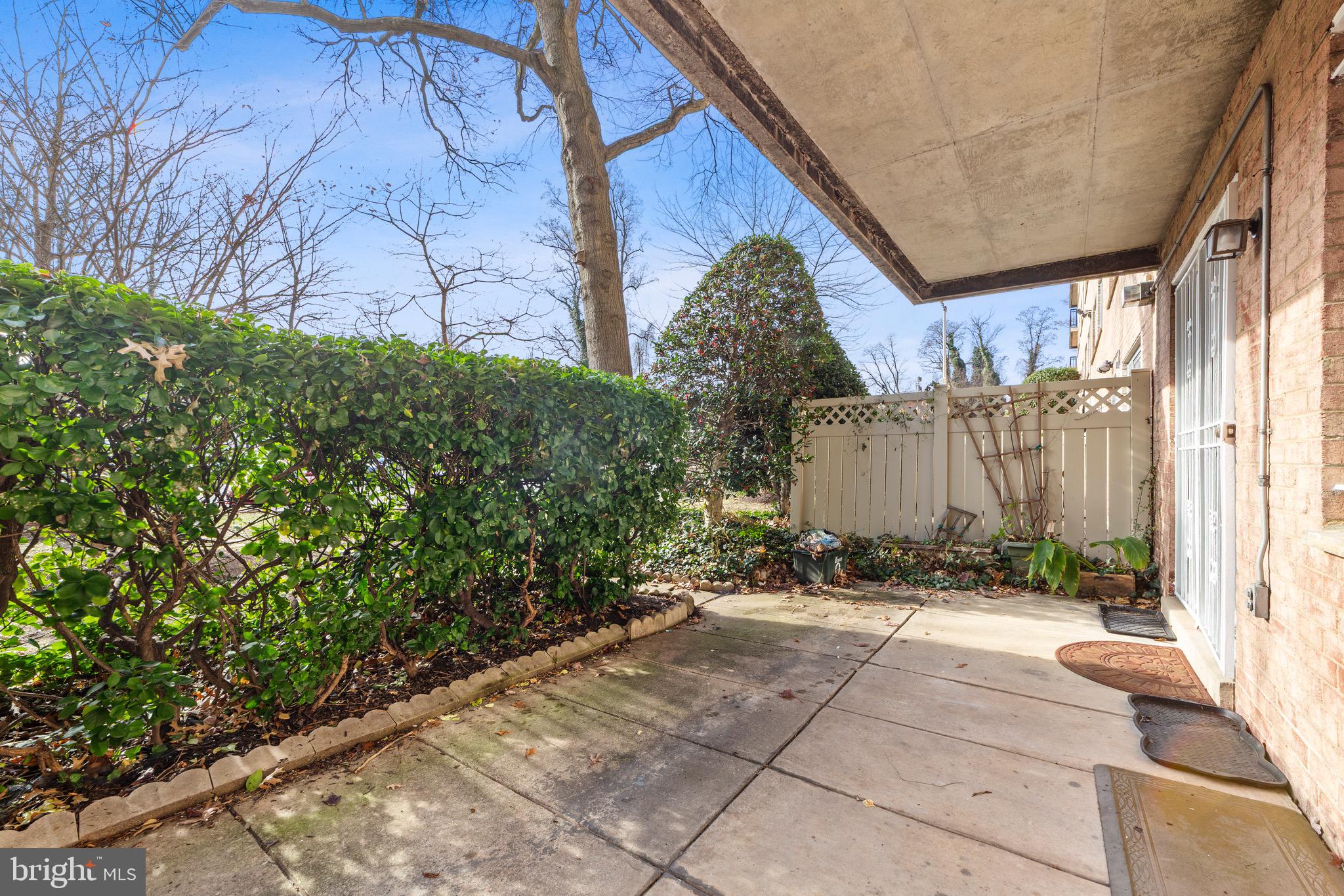 WOODSIDE - Residential Lease