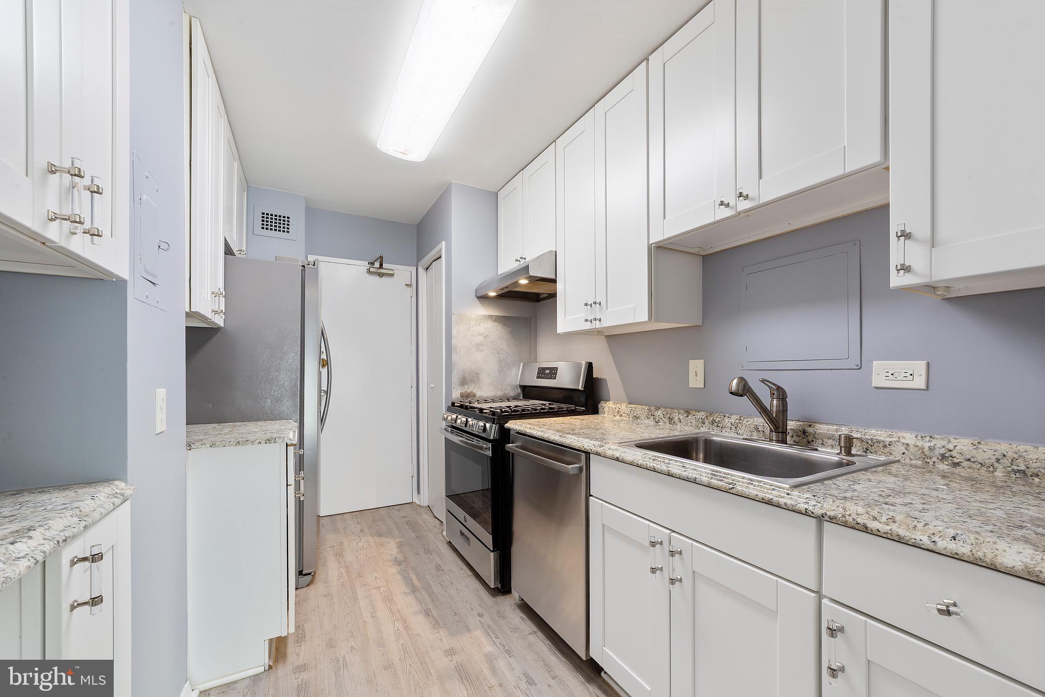 WOODSIDE - Residential Lease