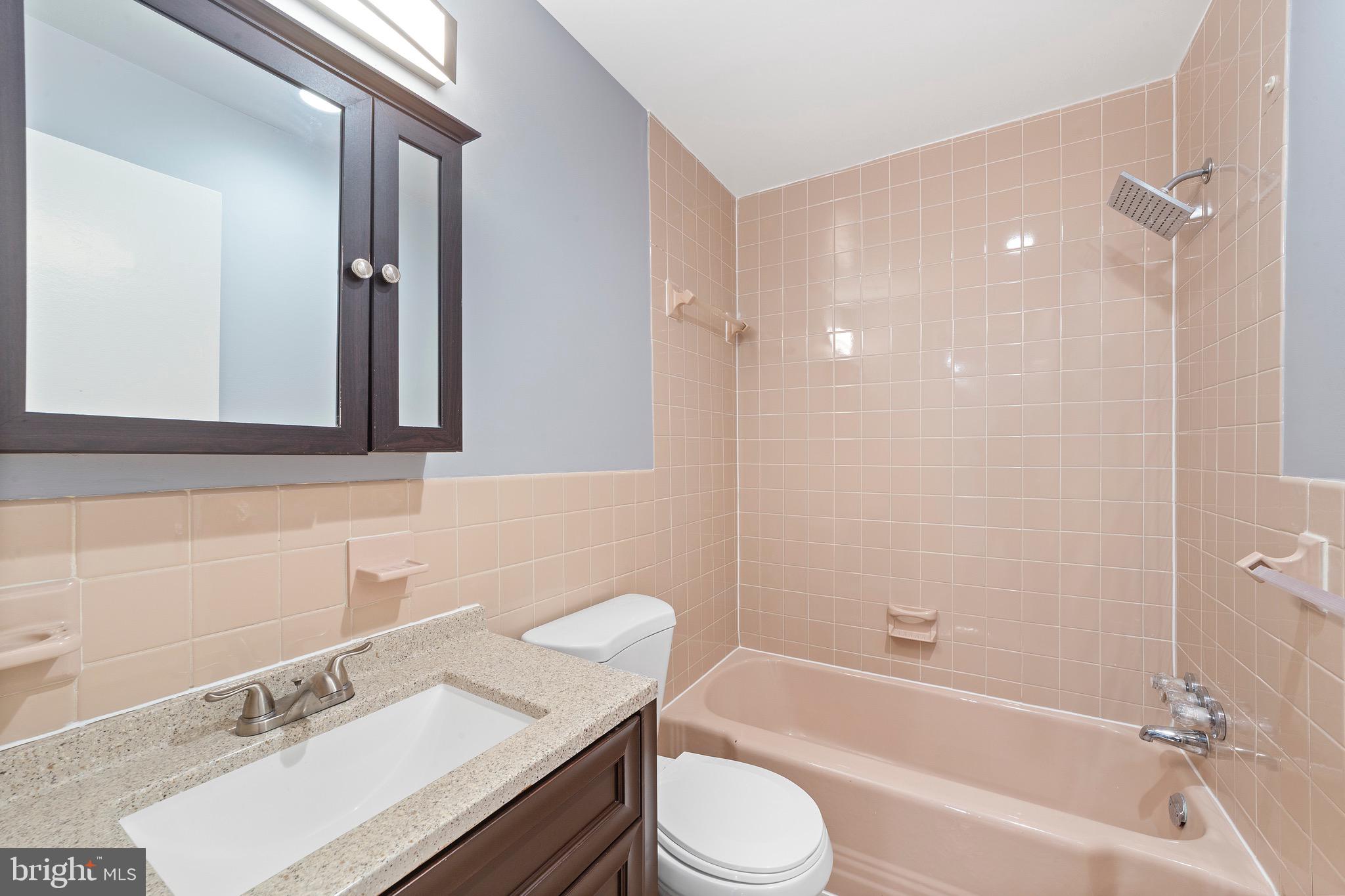 WOODSIDE - Residential Lease