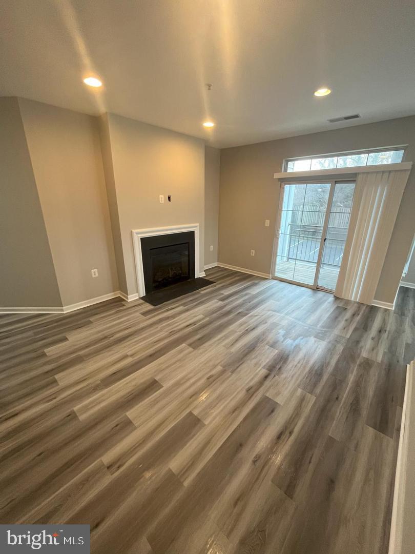 THE ADDISON AT ST PAUL - Residential Lease