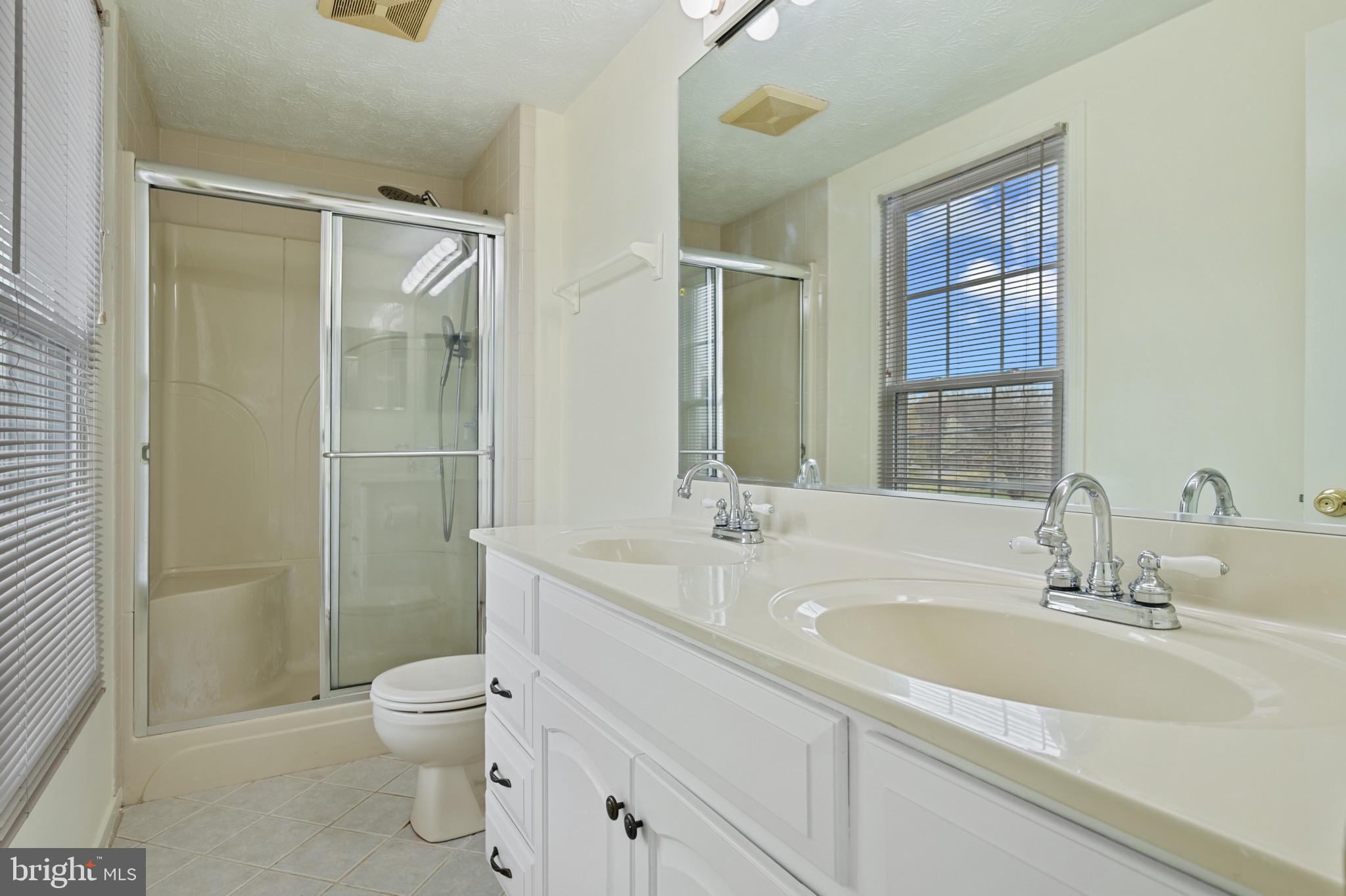 GLENN DALE ESTATES - Residential