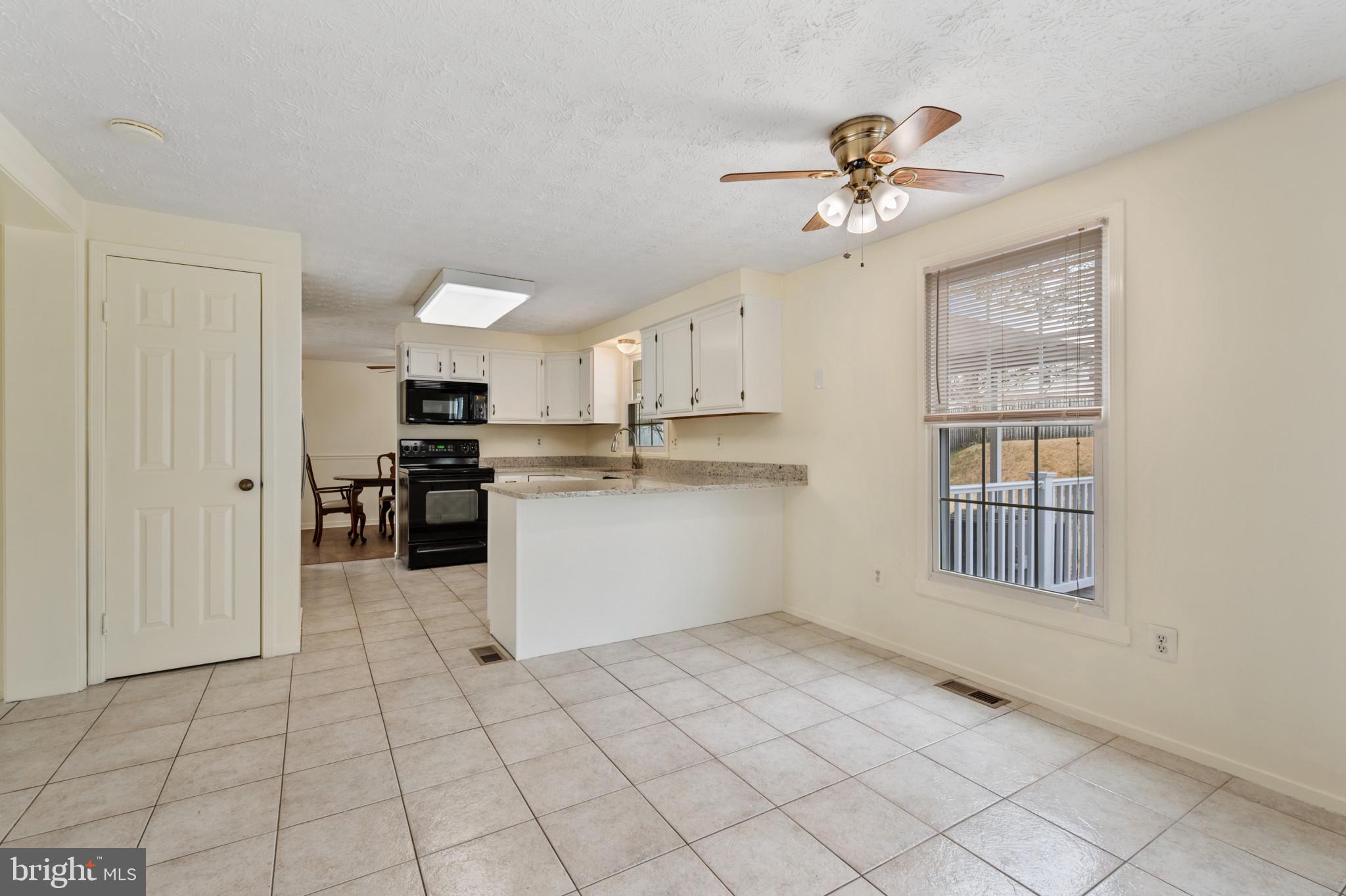 GLENN DALE ESTATES - Residential