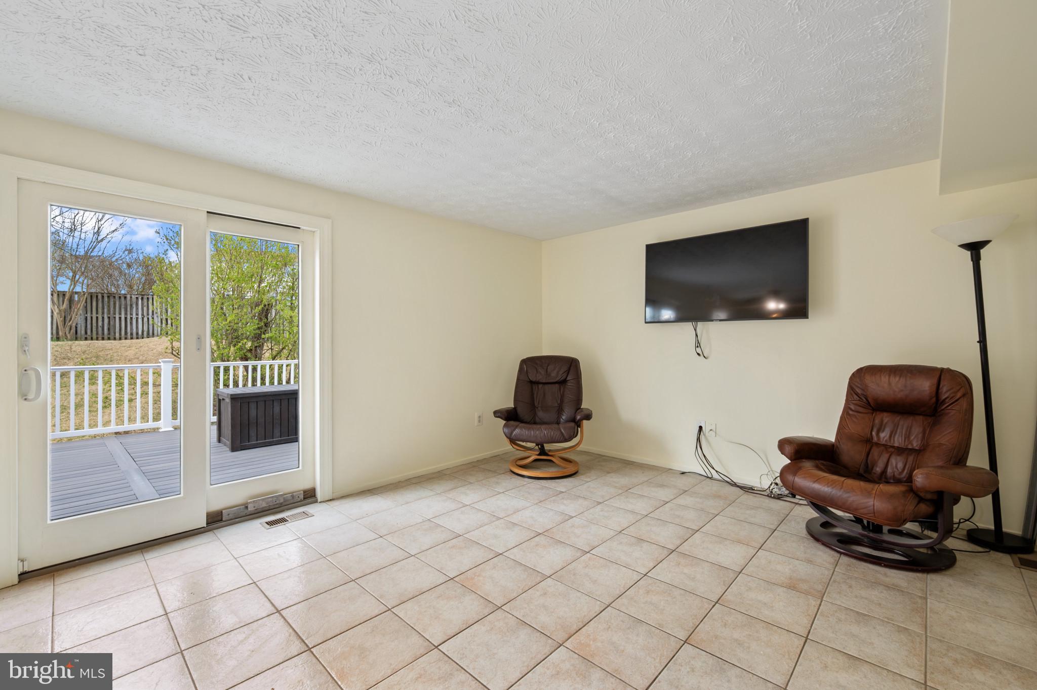 GLENN DALE ESTATES - Residential