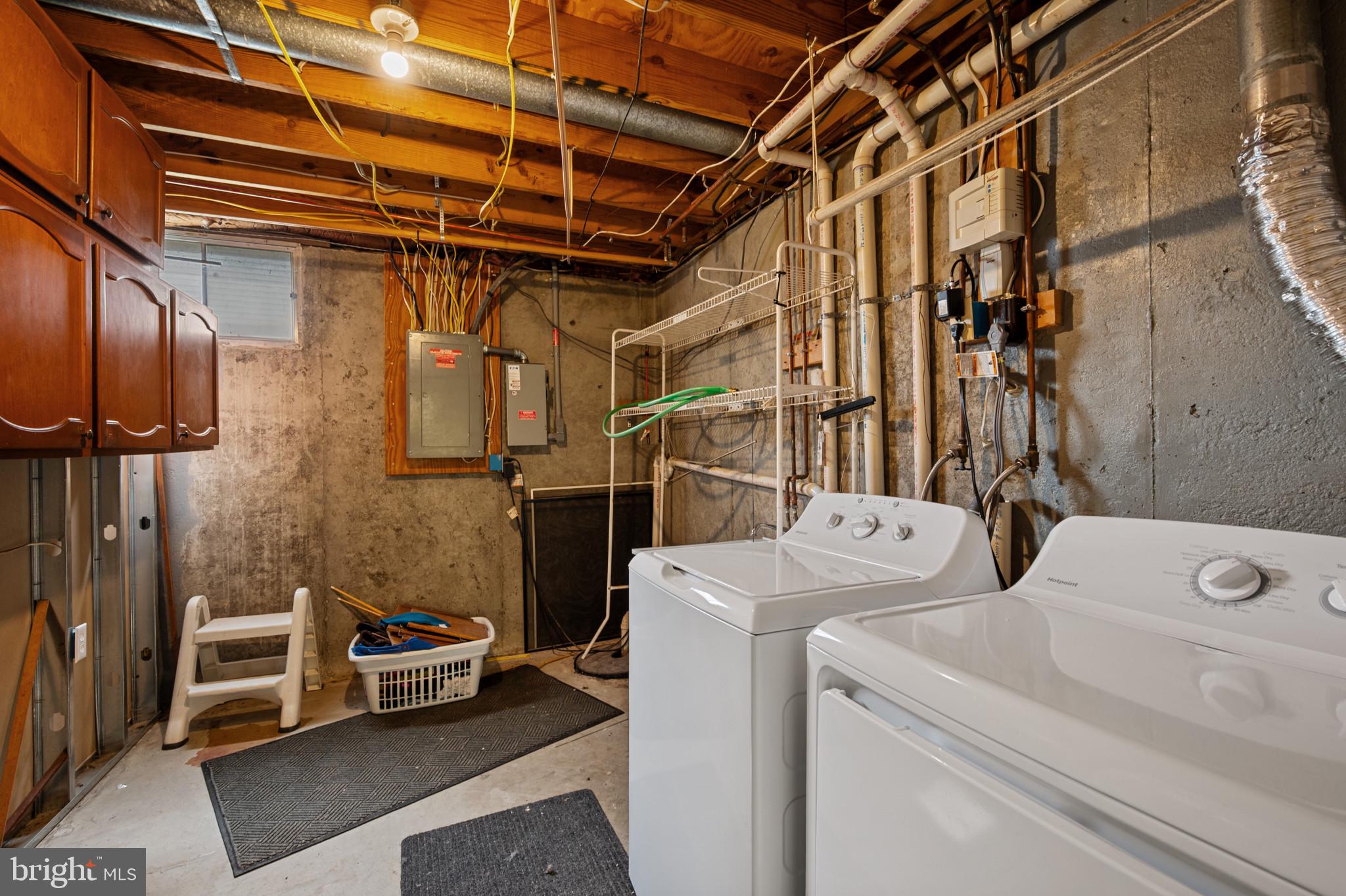 GLENN DALE ESTATES - Residential