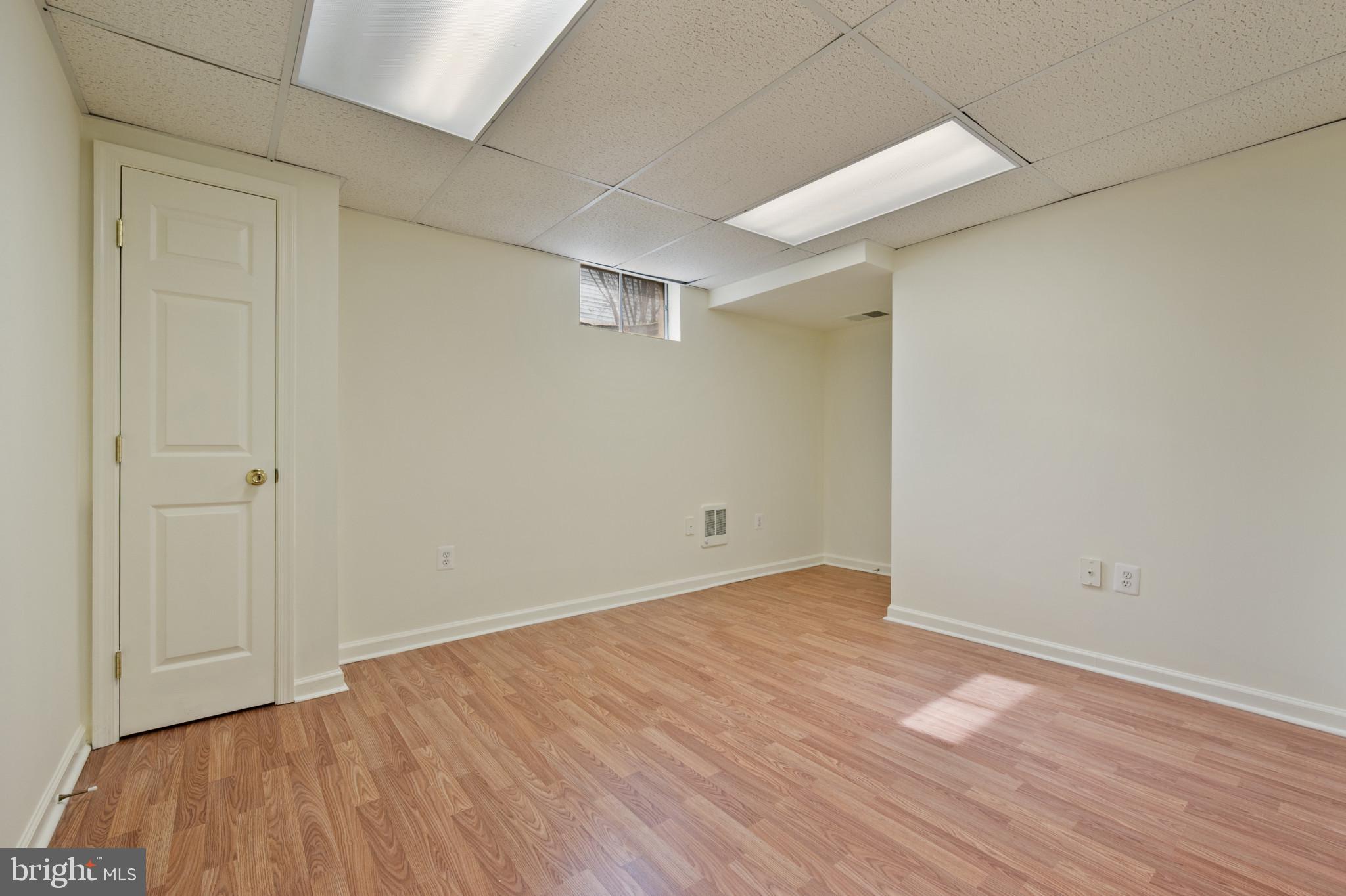 GLENN DALE ESTATES - Residential