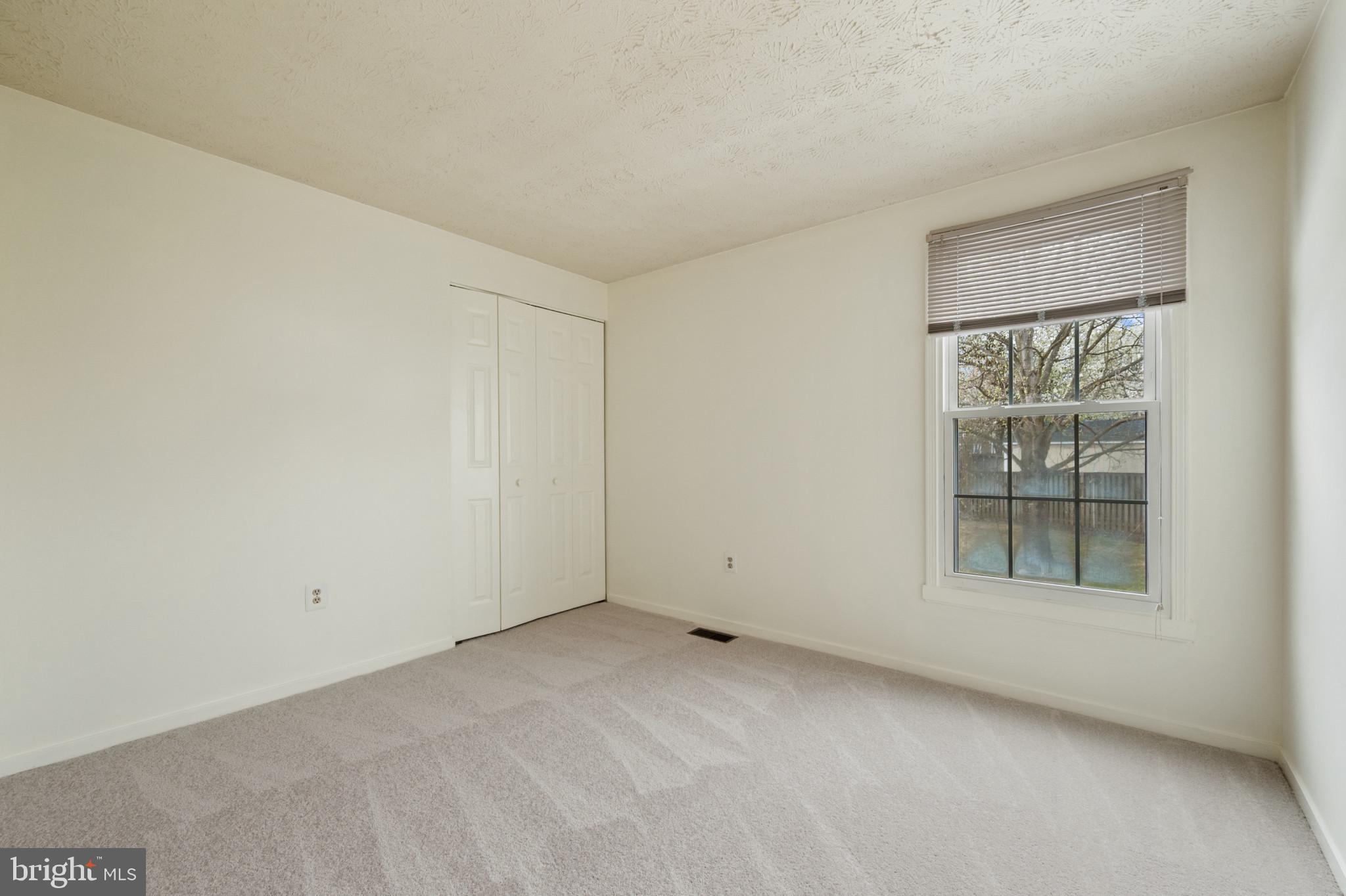 GLENN DALE ESTATES - Residential