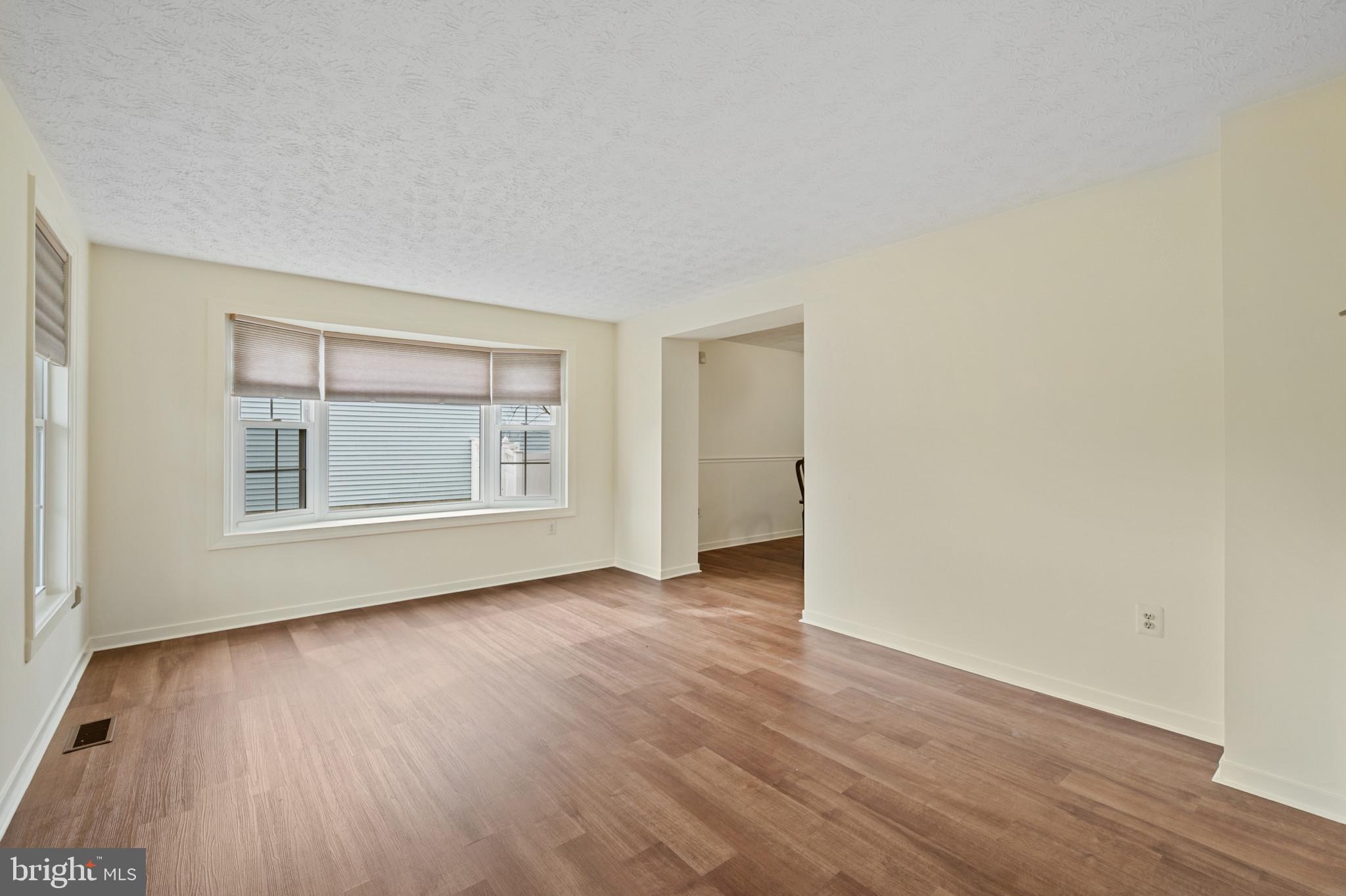 GLENN DALE ESTATES - Residential