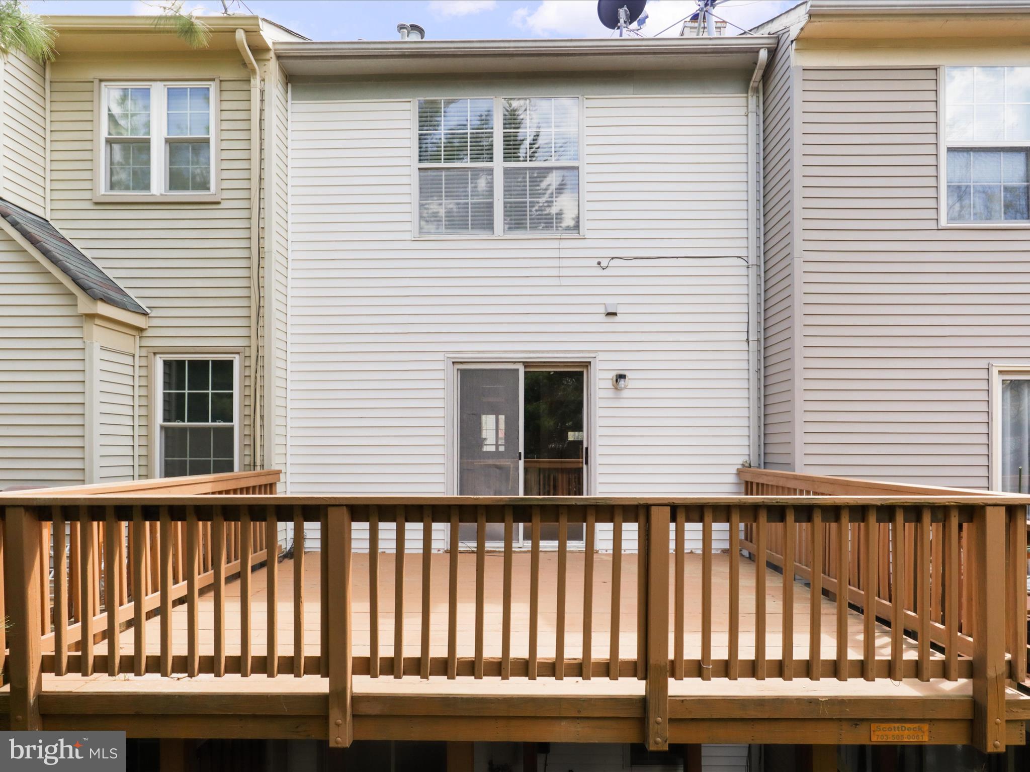 MCNAIR FARMS LANDBAY 11 - Residential