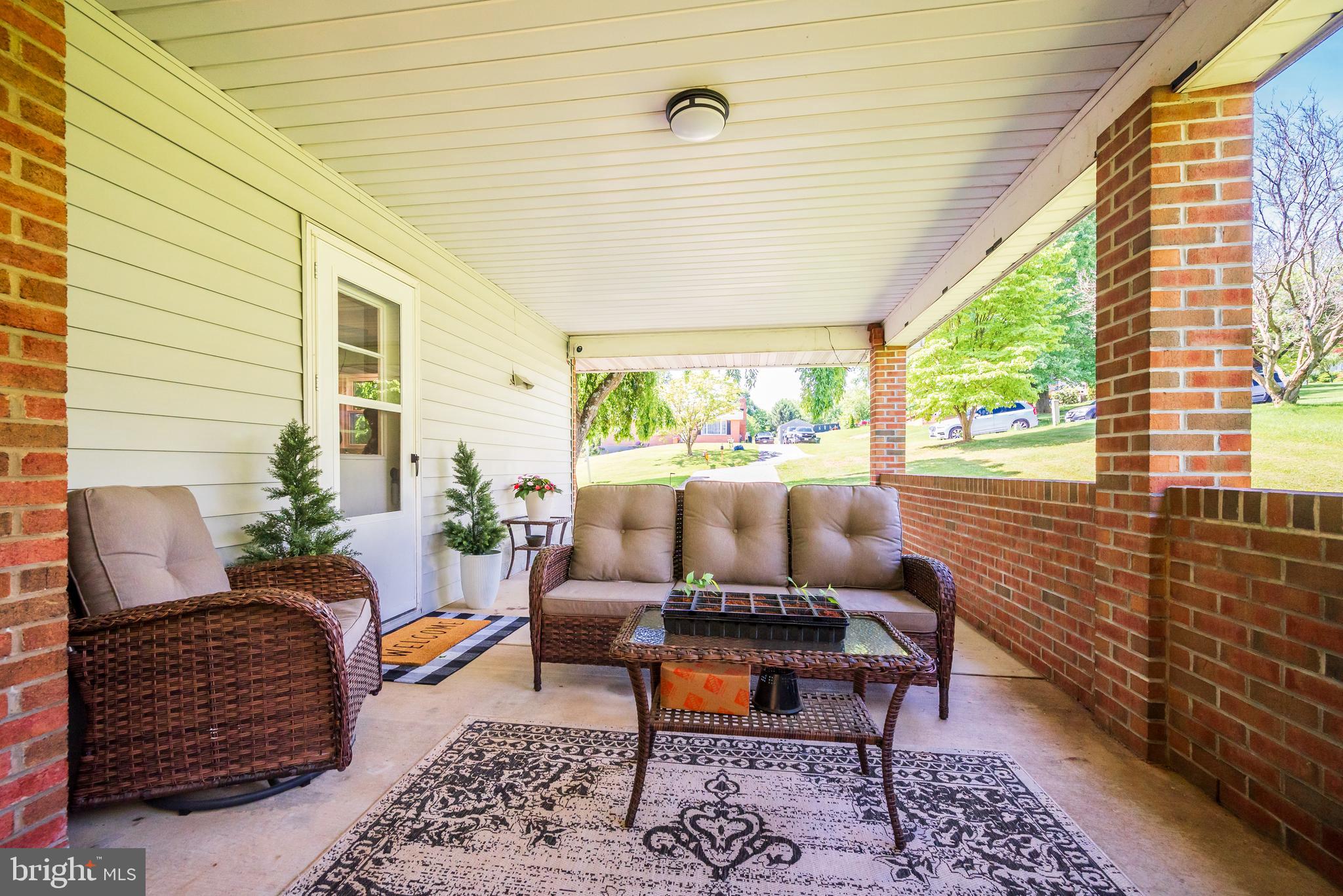 118 TAFT TERRACE