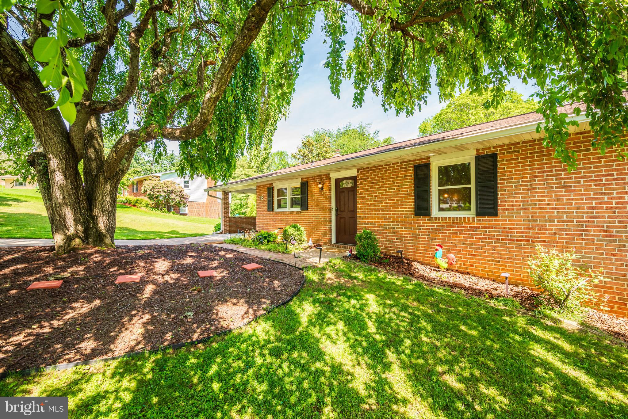118 TAFT TERRACE
