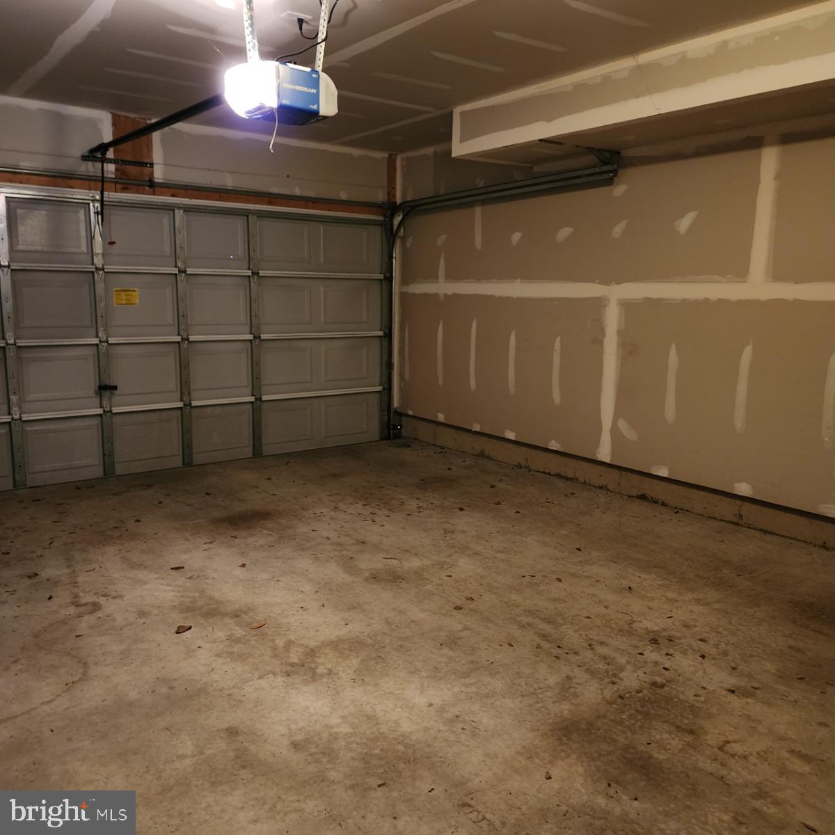 RIVERCREST - Residential Lease