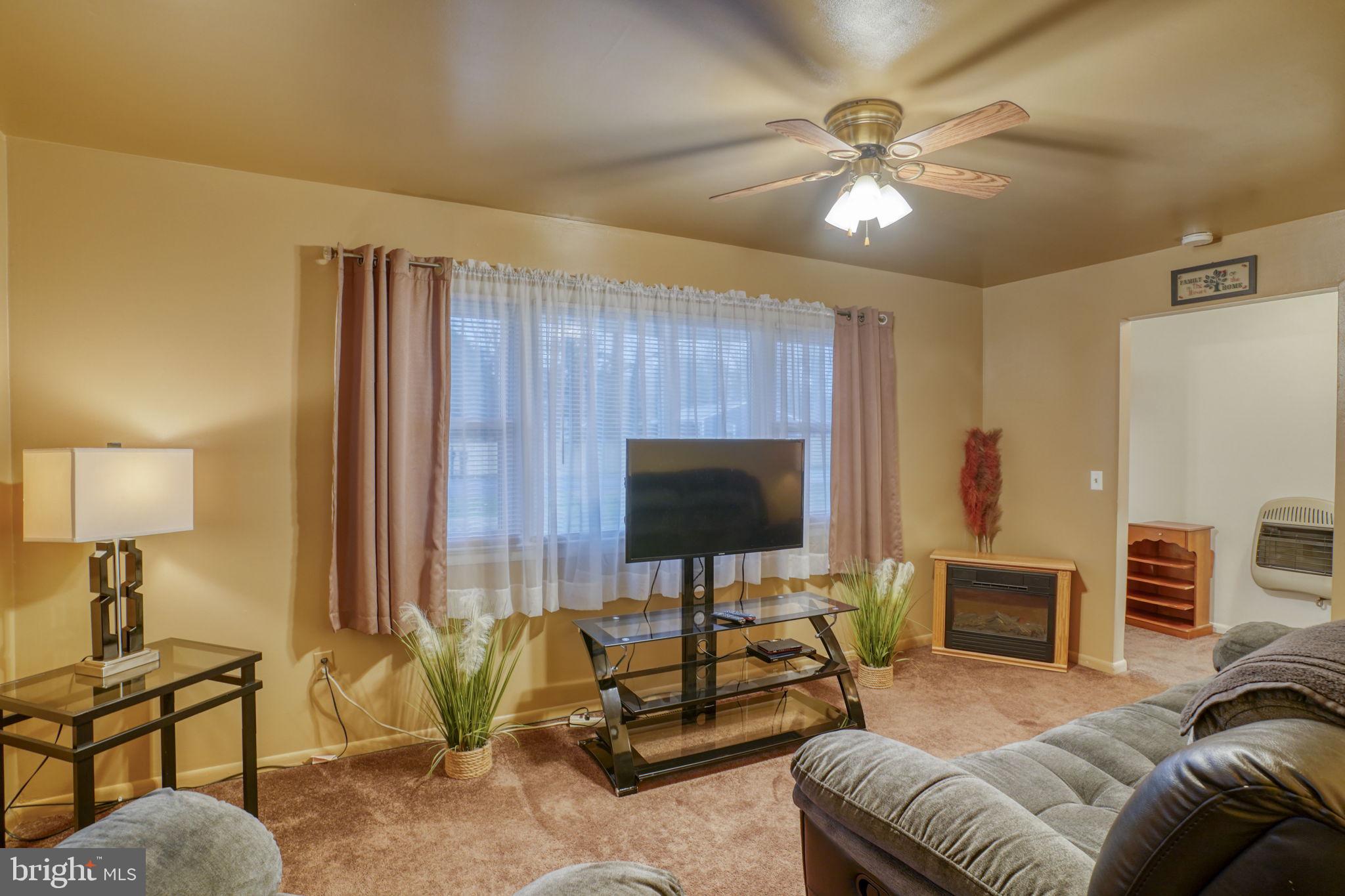 QUAKER ESTATES - Residential