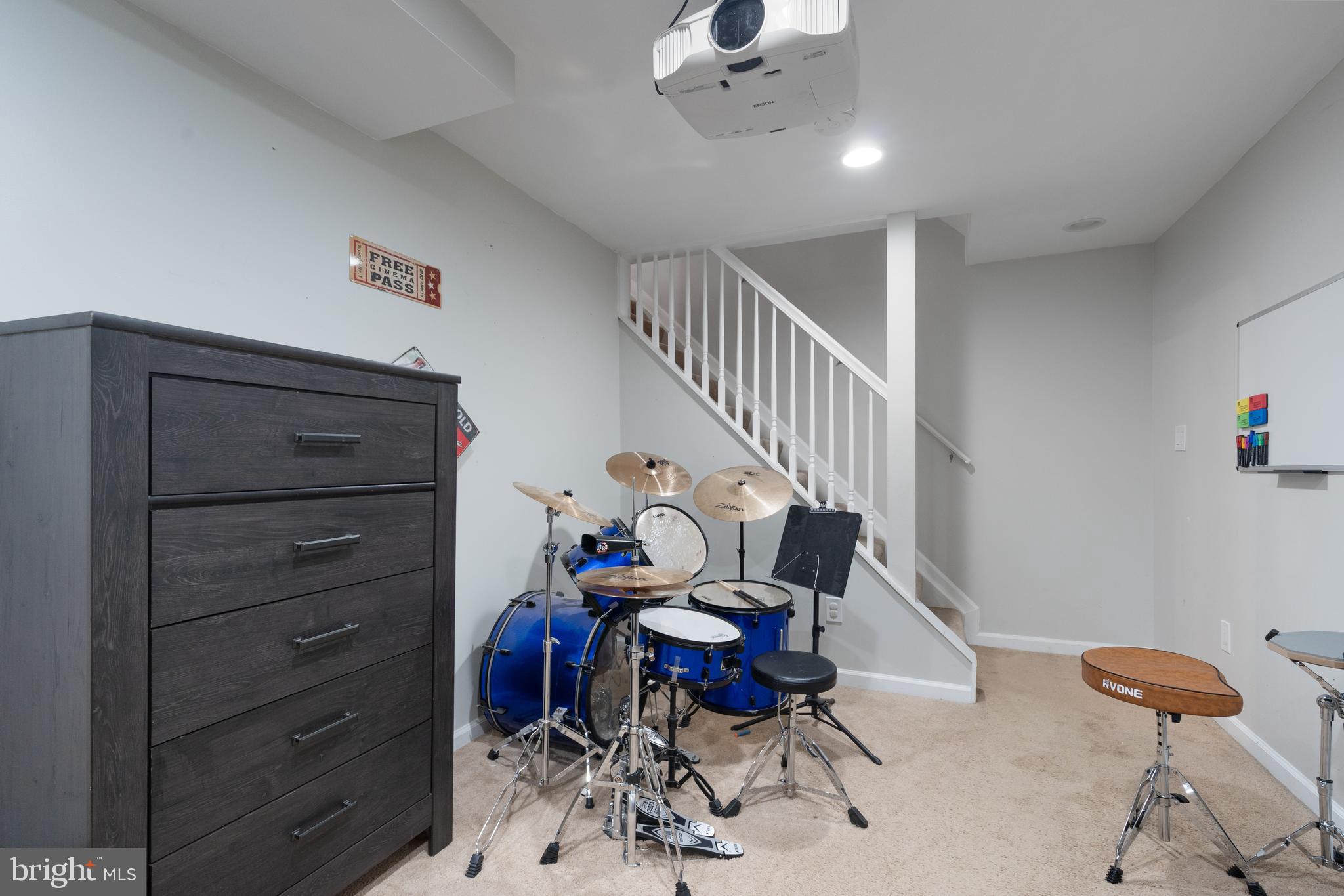 BURKE CENTRE - Residential