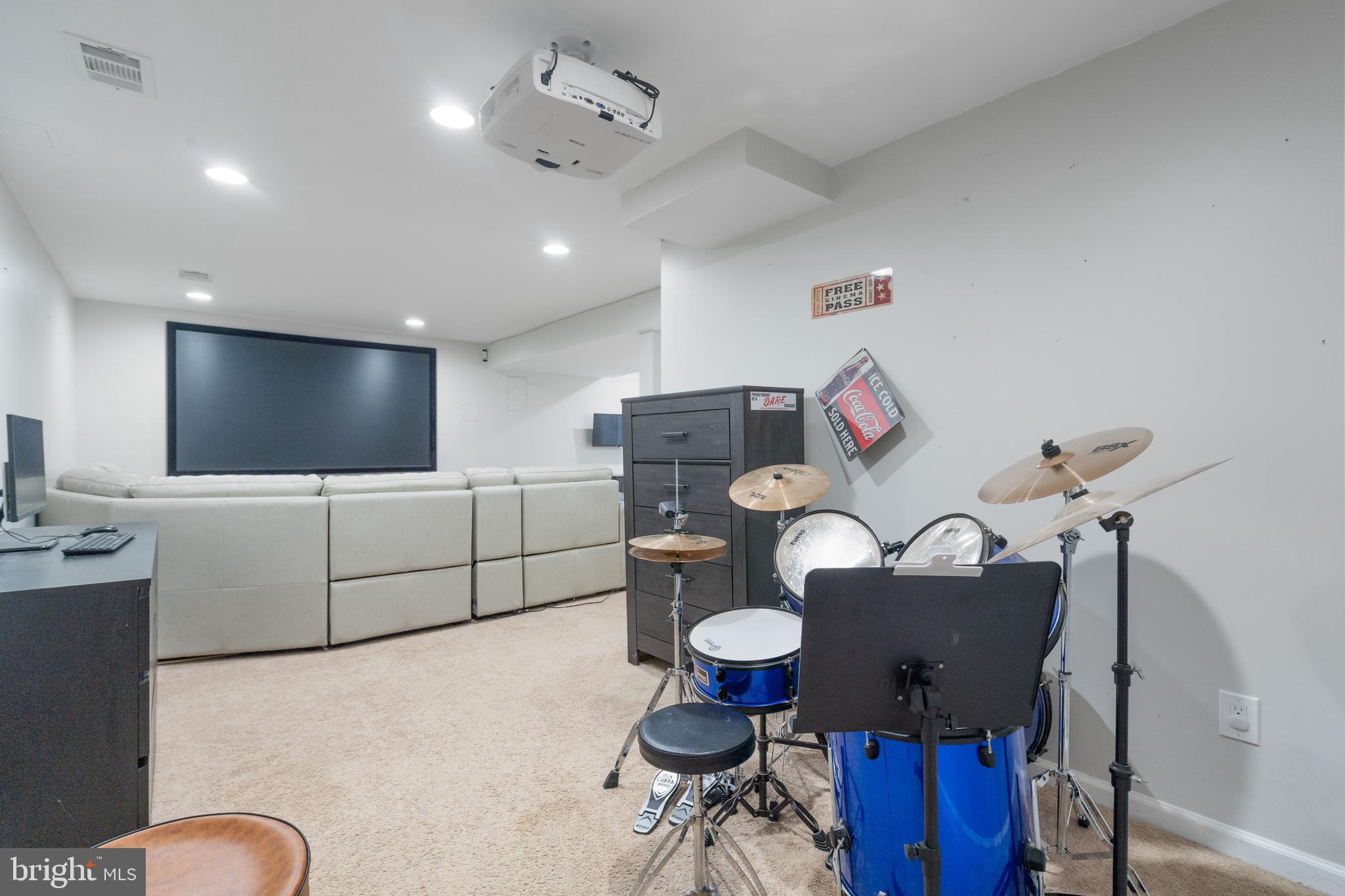 BURKE CENTRE - Residential