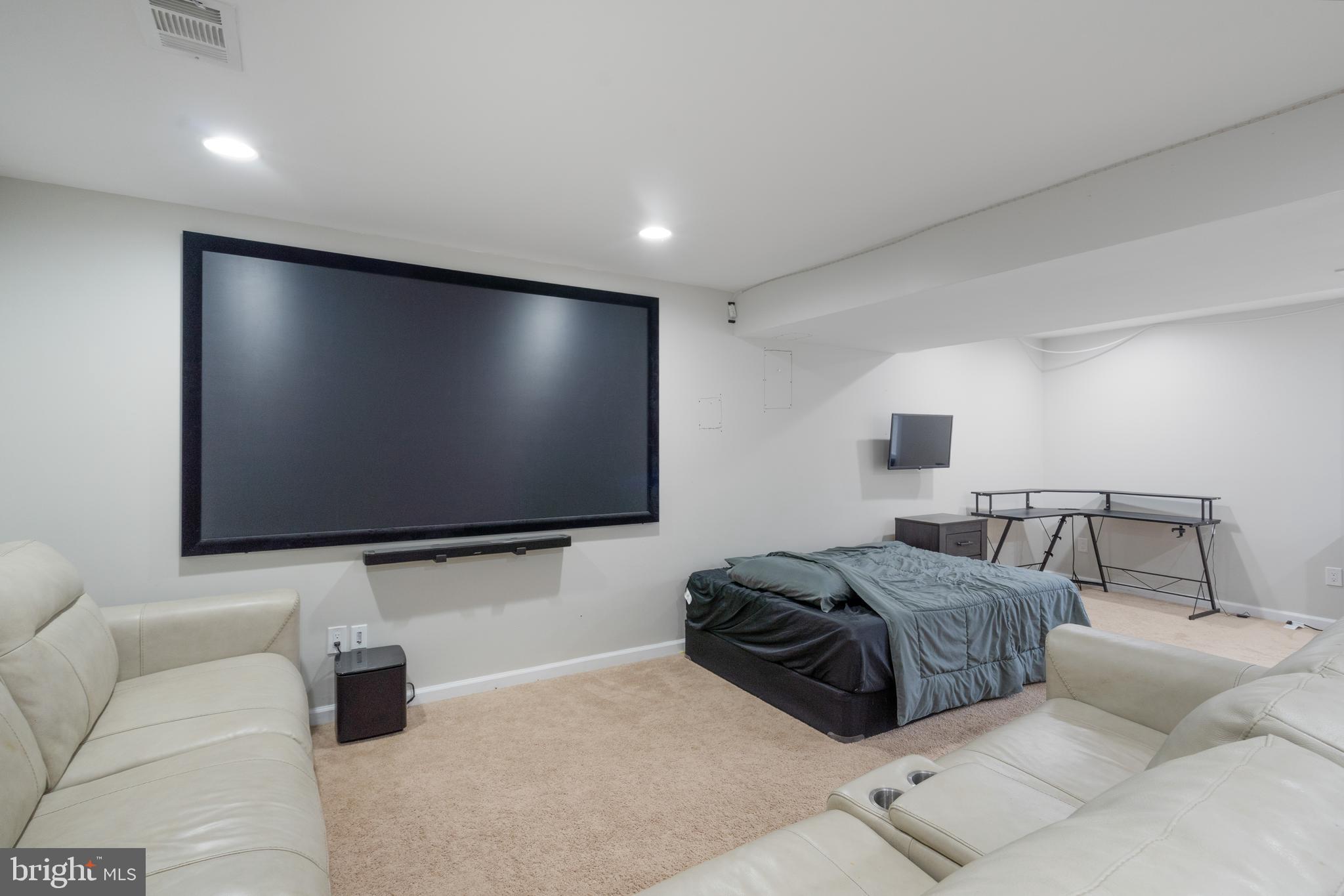 BURKE CENTRE - Residential