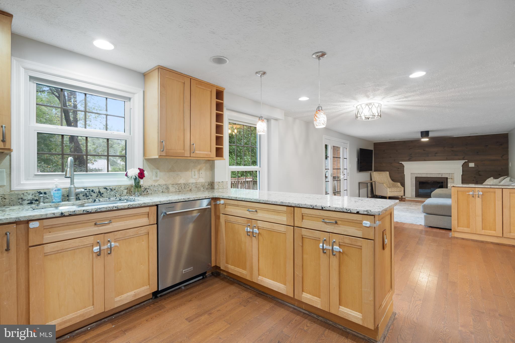 BURKE CENTRE - Residential