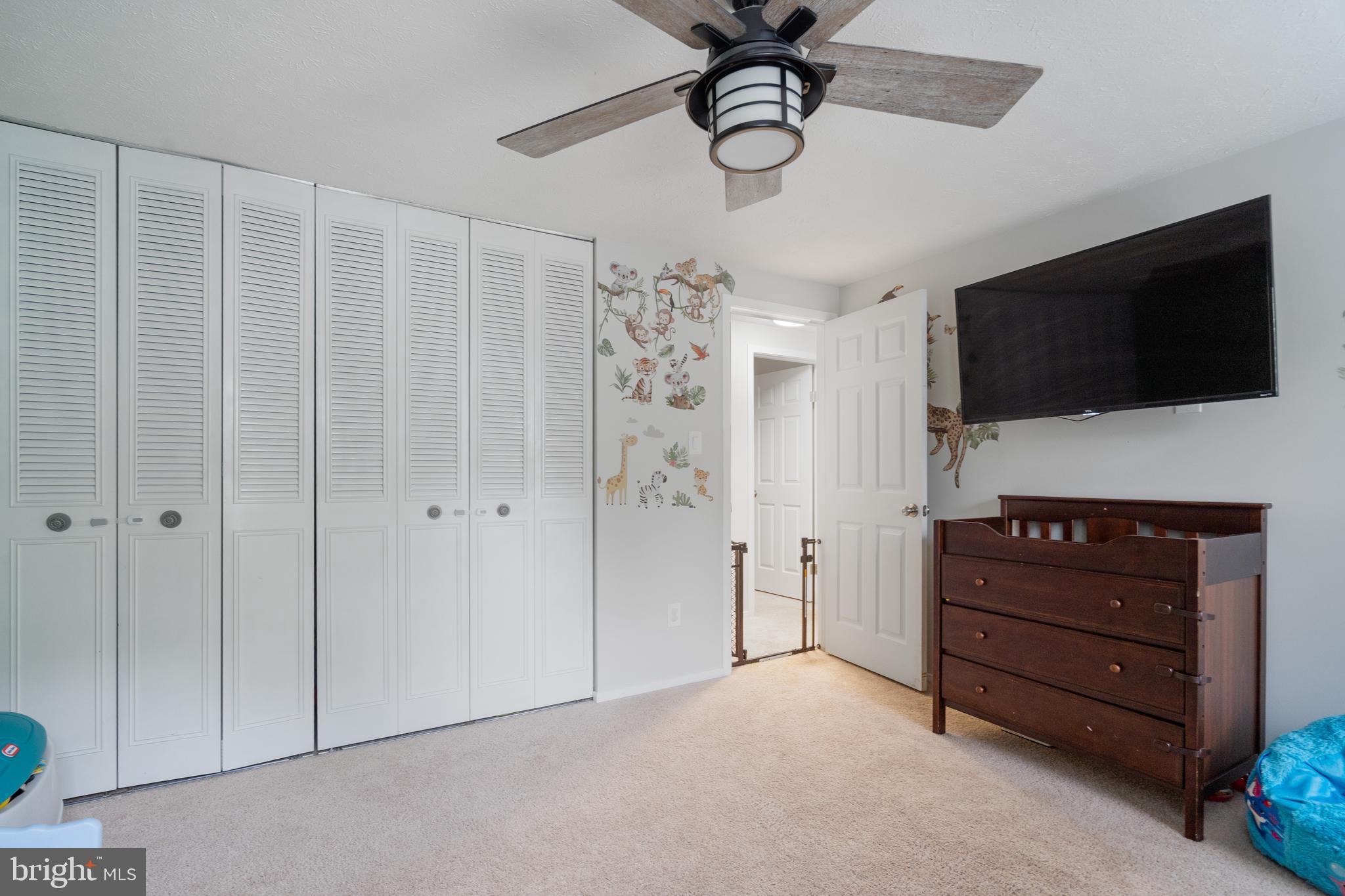 BURKE CENTRE - Residential