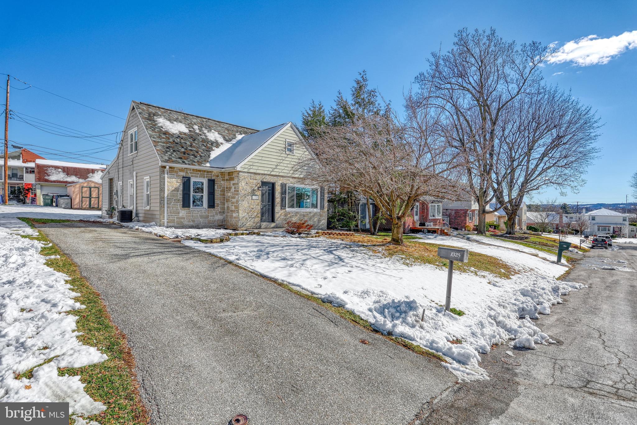 SPRINGETTSBURY TWP - Residential