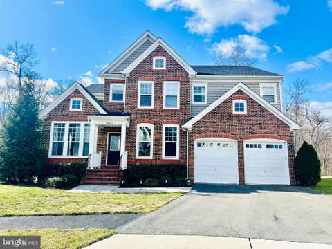 Homes For Sale - 24823 Barrington Grove Court<br/> ALDIE, VA 20105