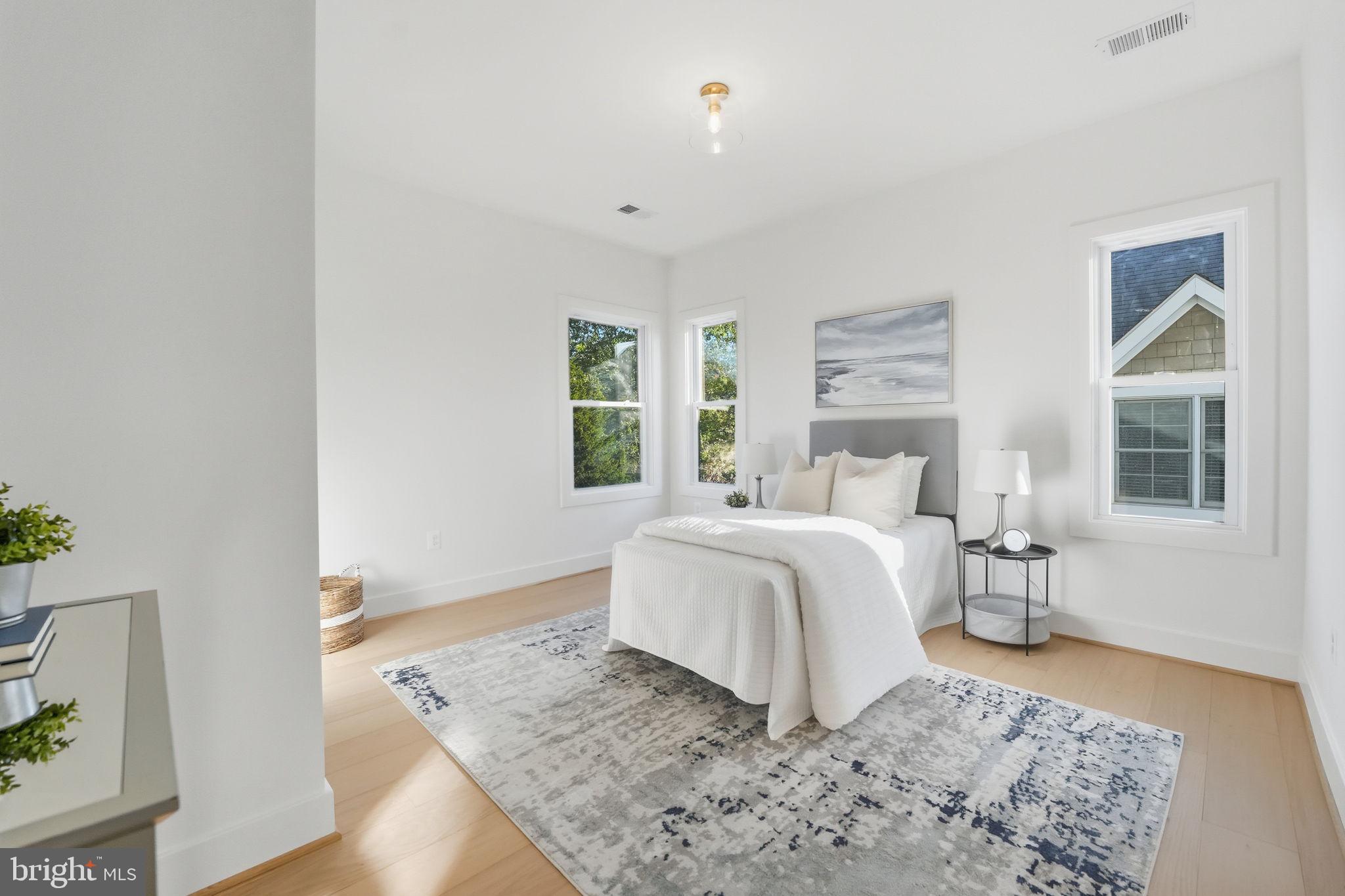 BRANDON VILLAGE - Residential