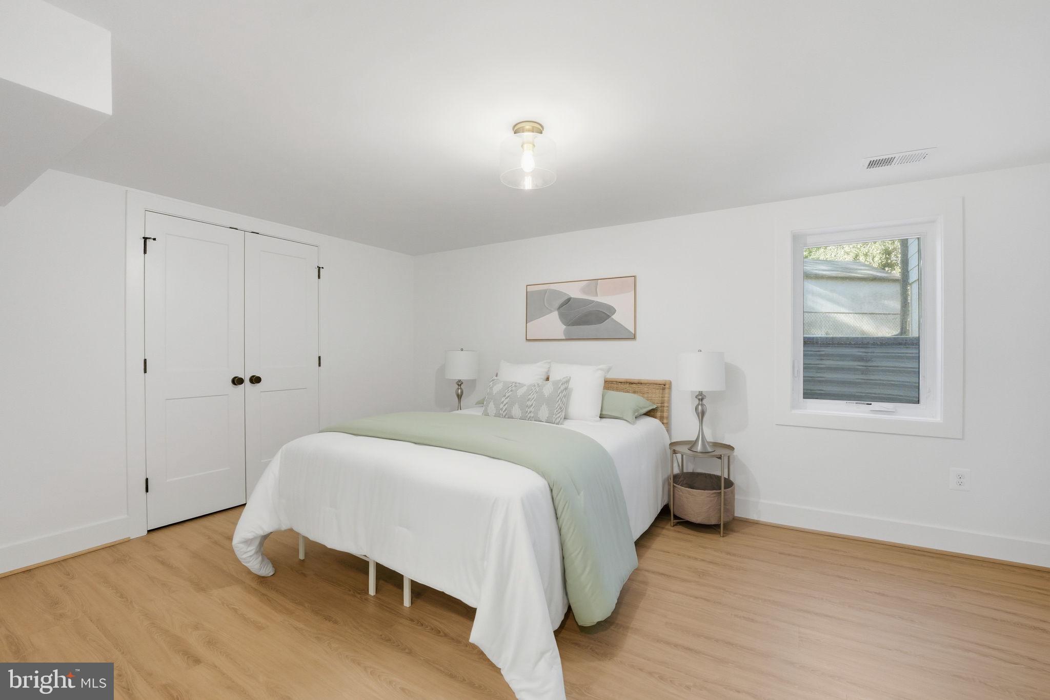 BRANDON VILLAGE - Residential