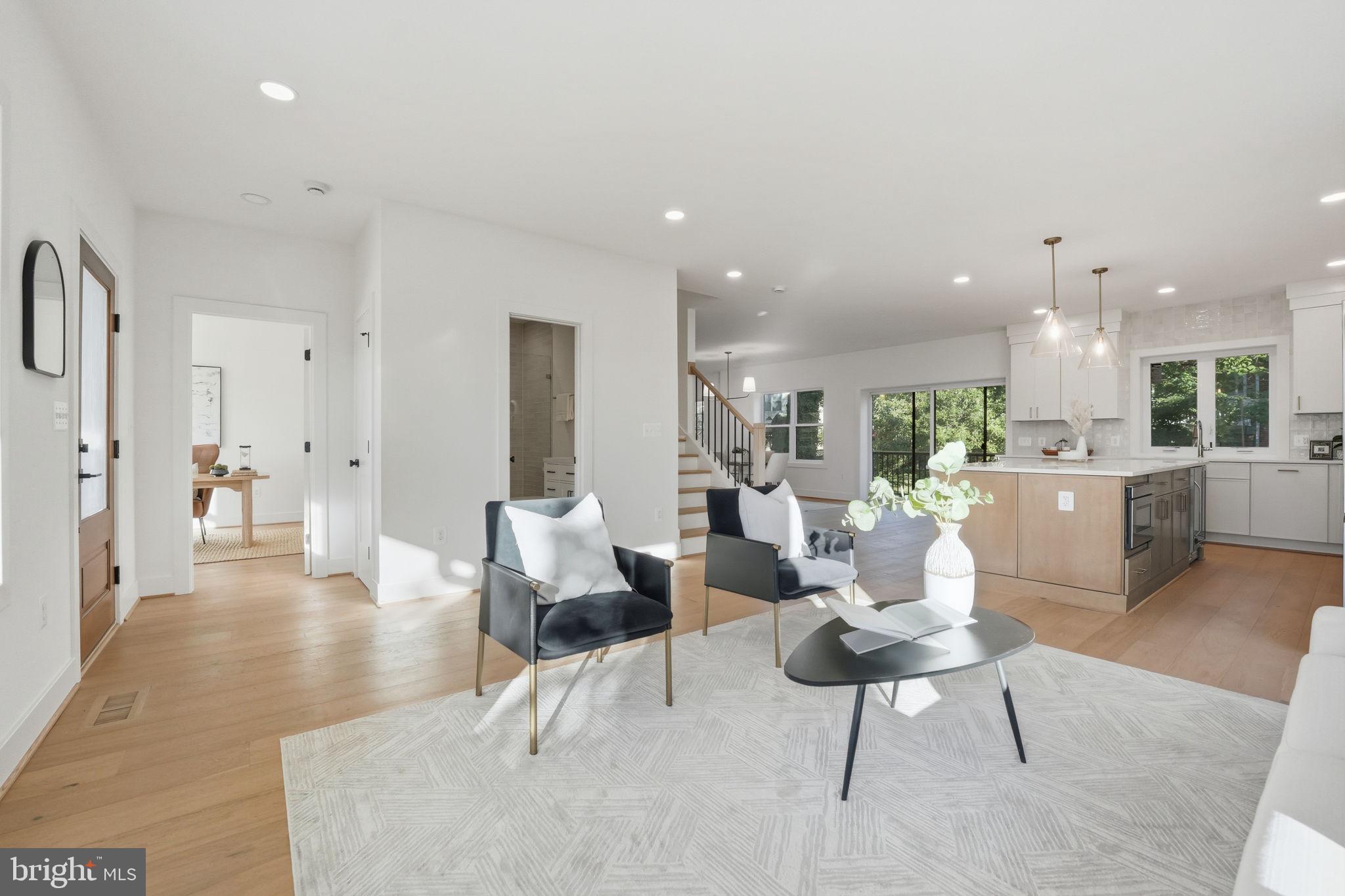 BRANDON VILLAGE - Residential