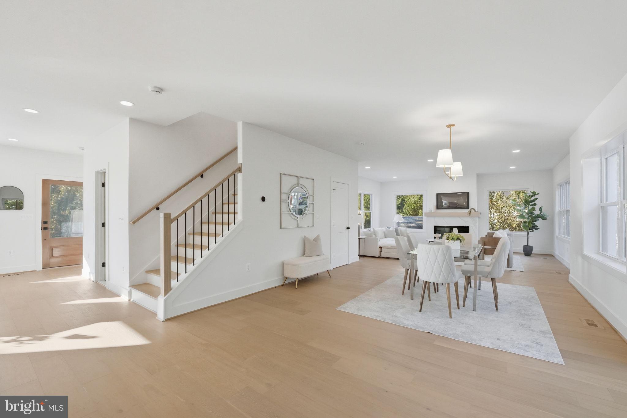 BRANDON VILLAGE - Residential