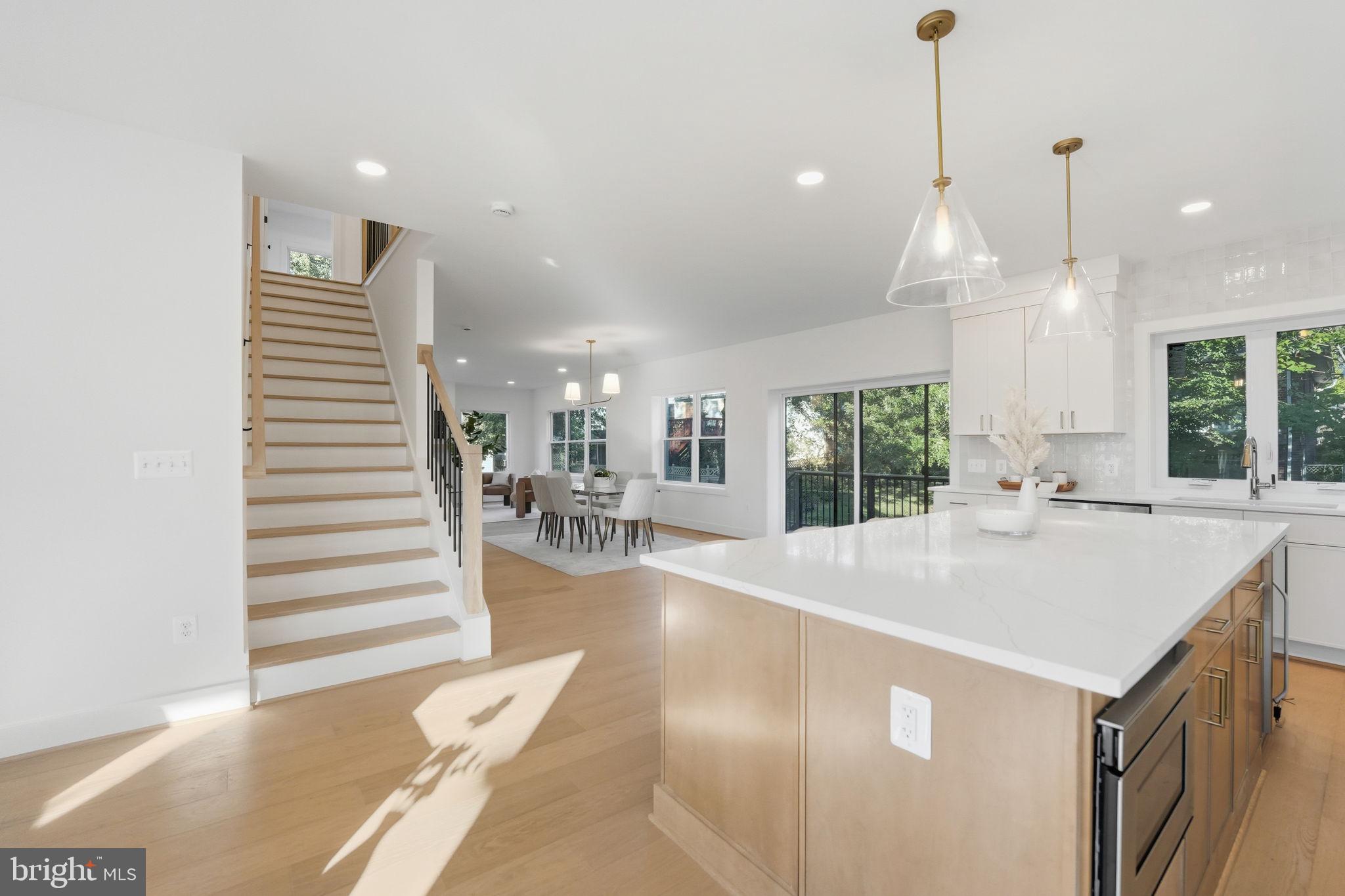 BRANDON VILLAGE - Residential