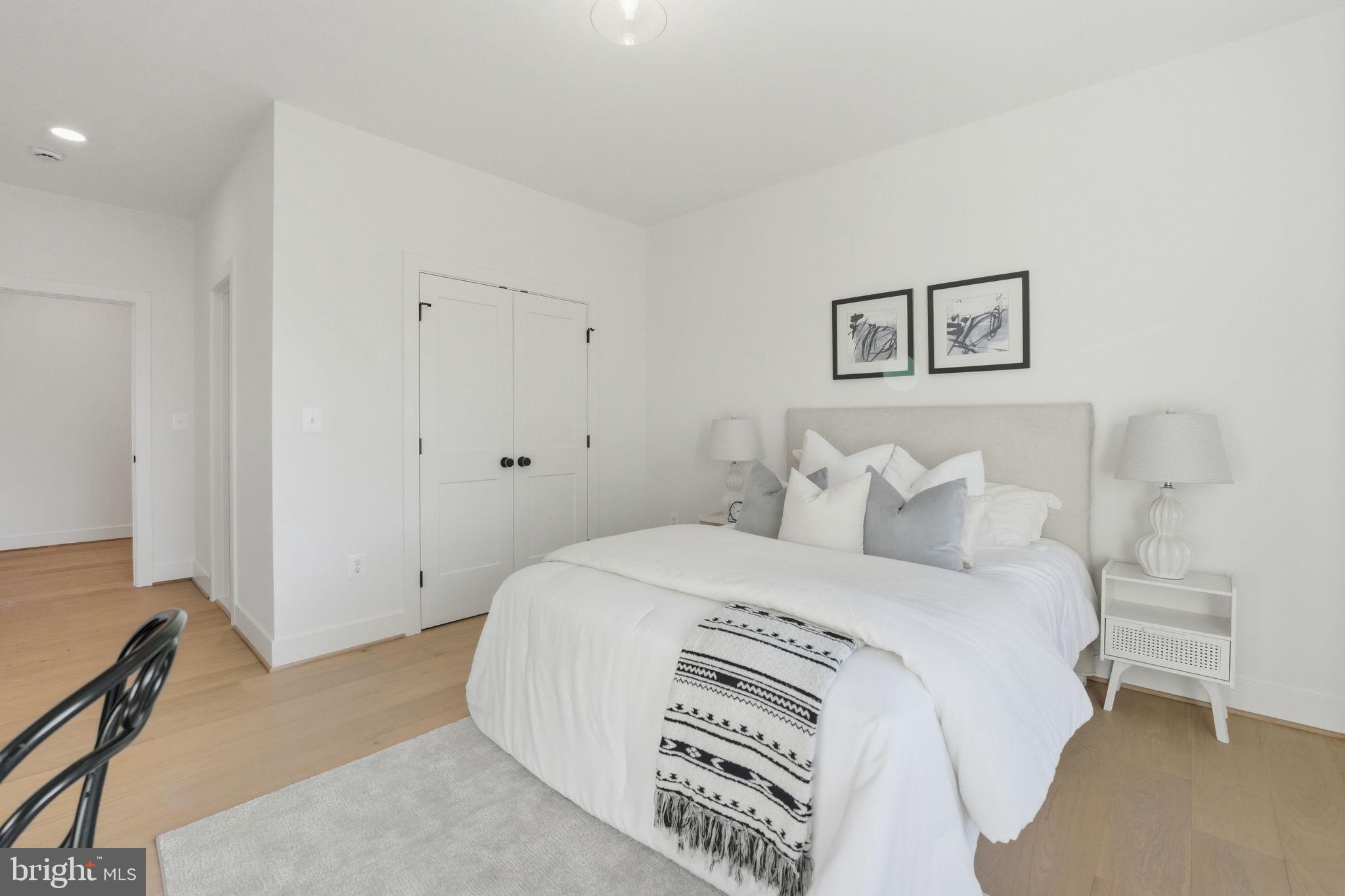 BRANDON VILLAGE - Residential