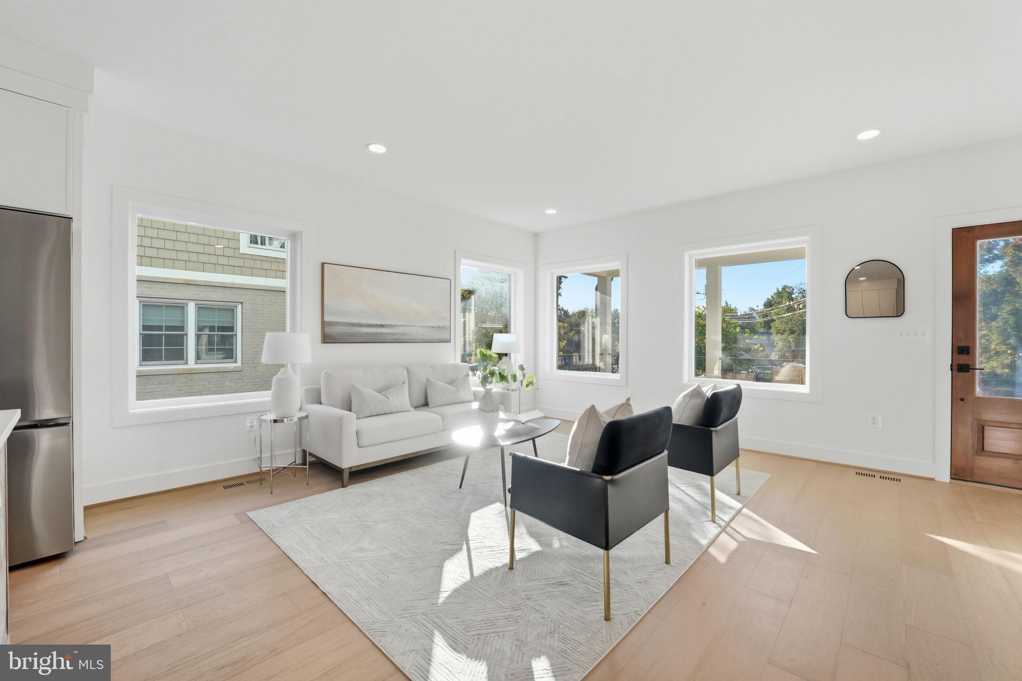 BRANDON VILLAGE - Residential