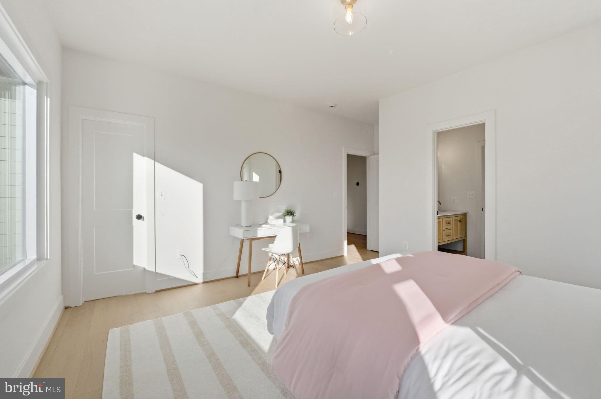 BRANDON VILLAGE - Residential