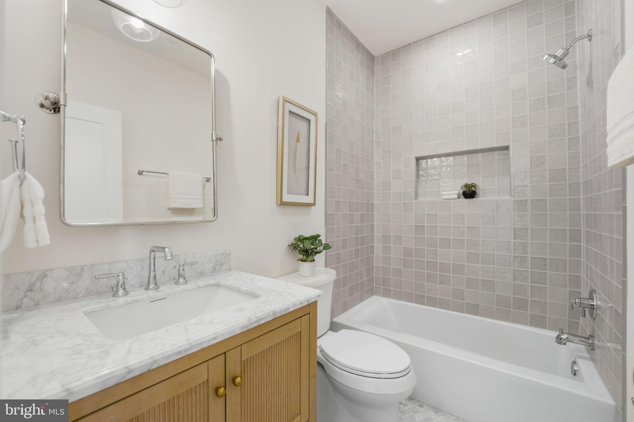 BRANDON VILLAGE - Residential