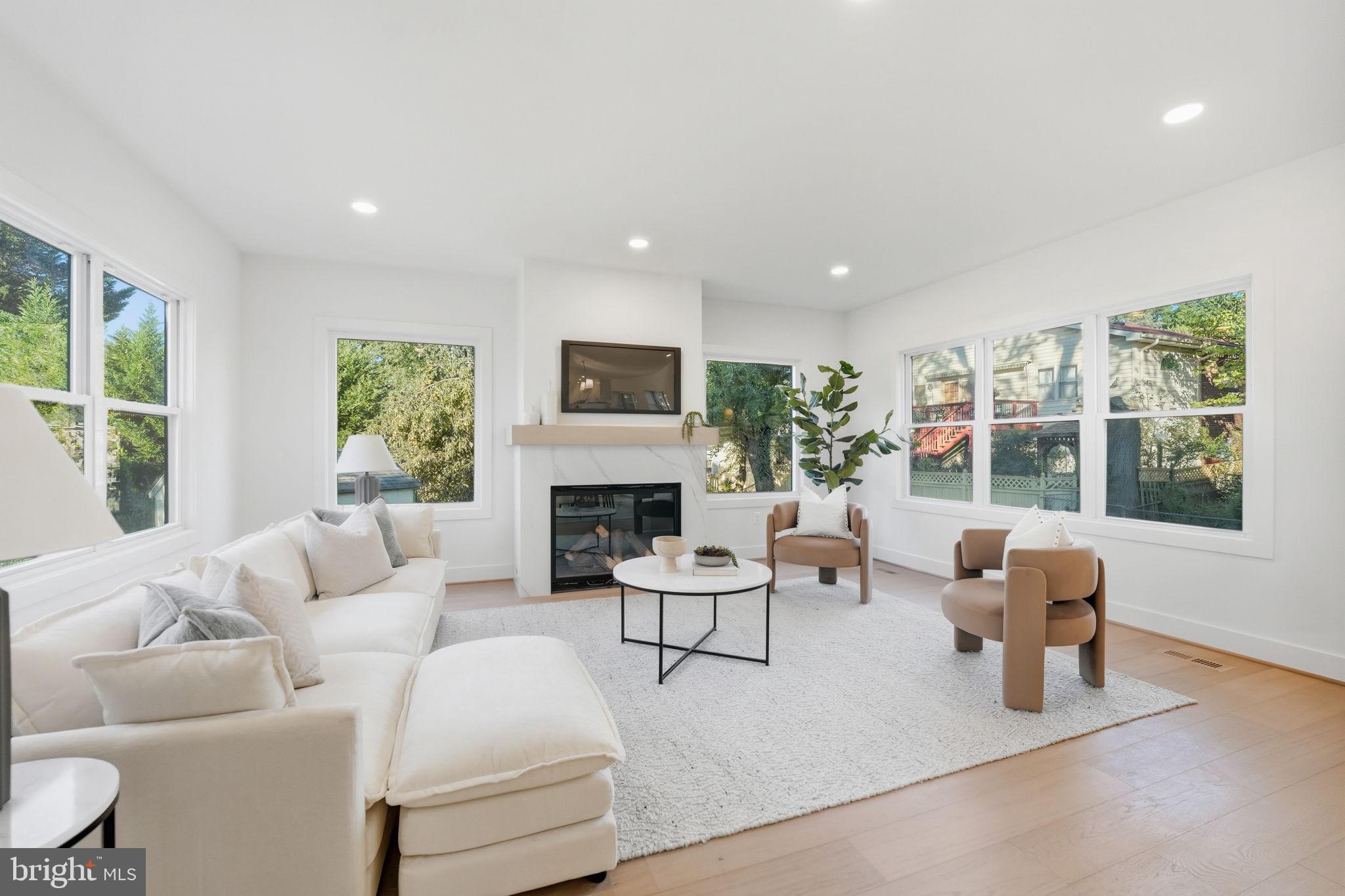 BRANDON VILLAGE - Residential