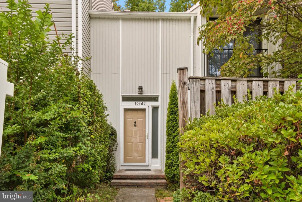 Photo of 10369 Maywind Court, COLUMBIA, MD 21044 (MLS # MDHW2059076)