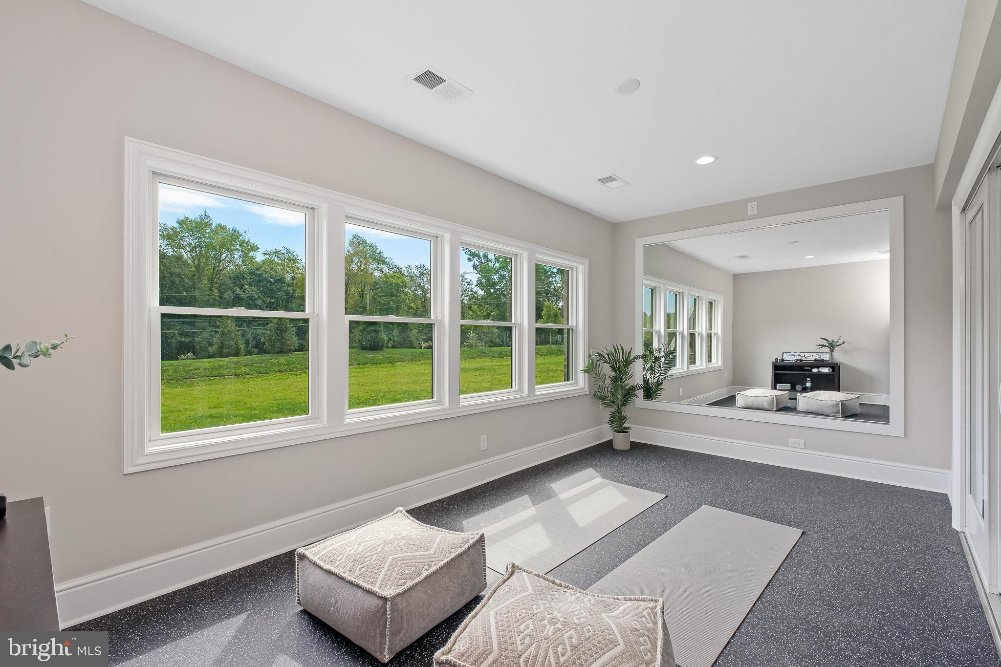 OAKWOOD - Residential