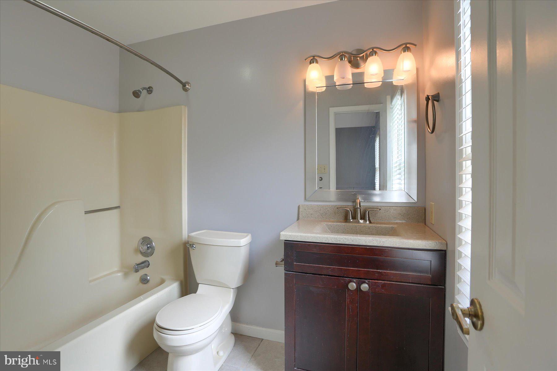 VILLAGE OF MORELAND - Residential