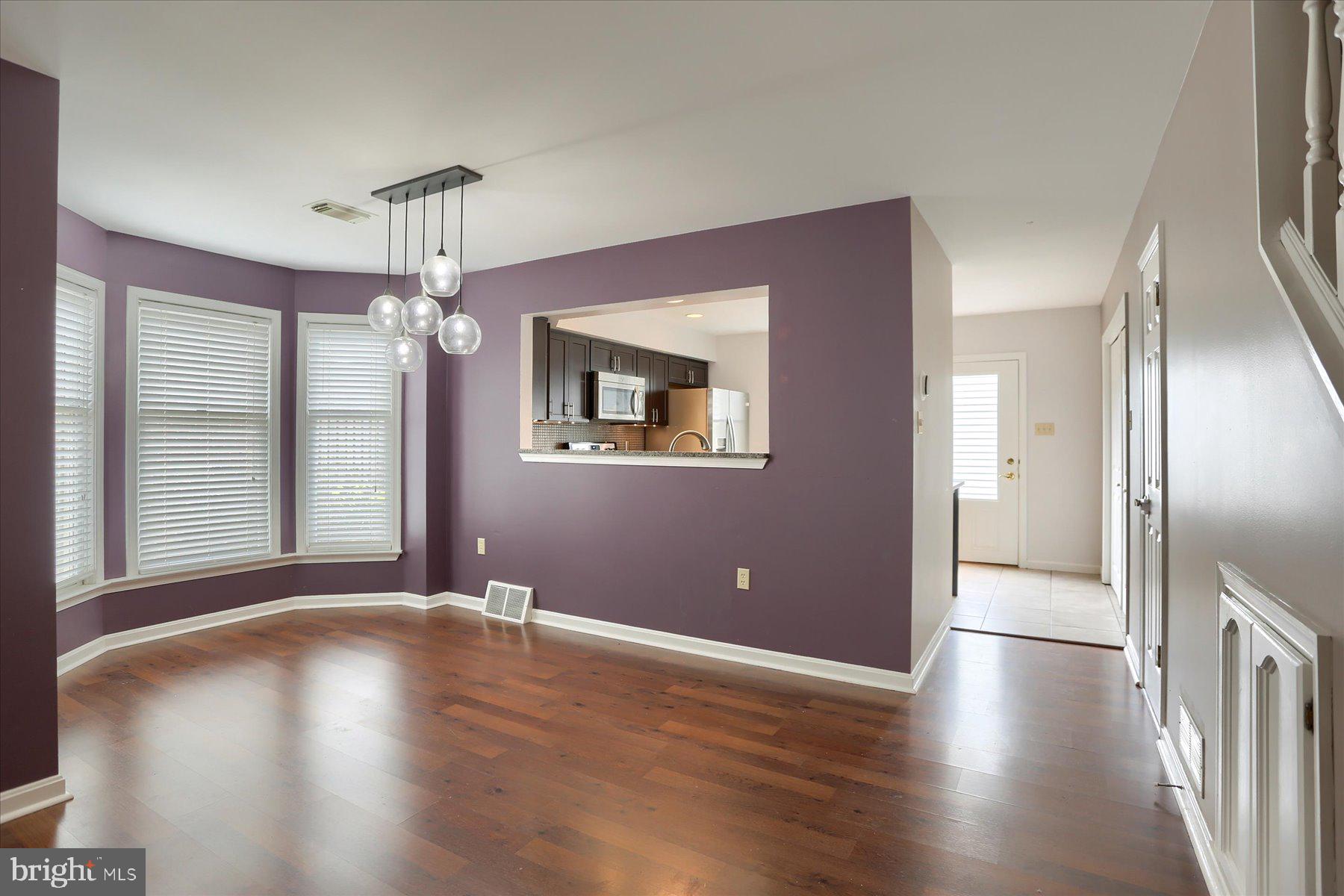 VILLAGE OF MORELAND - Residential