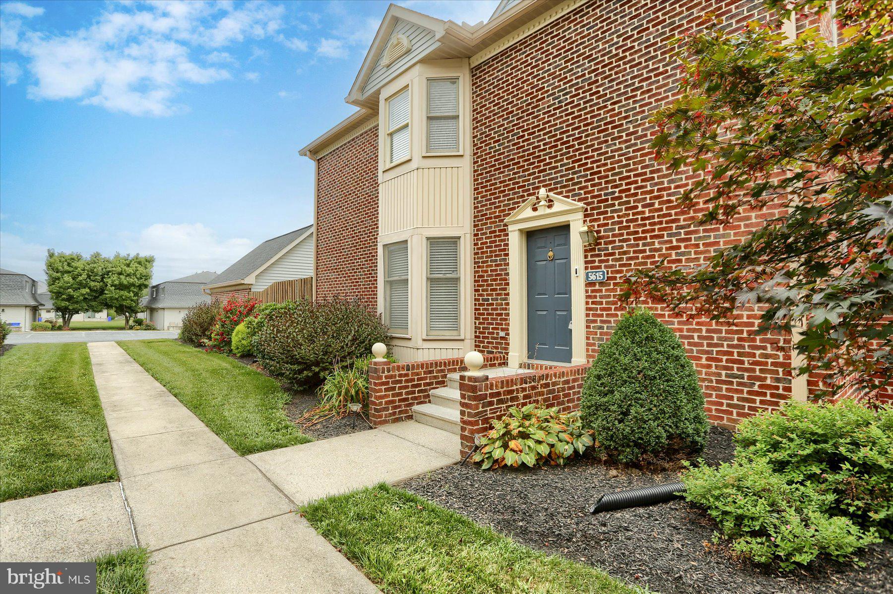 VILLAGE OF MORELAND - Residential