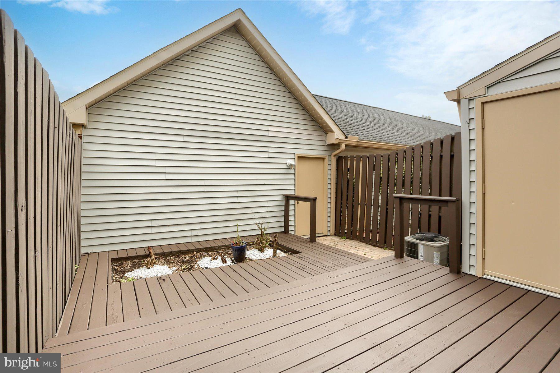 VILLAGE OF MORELAND - Residential