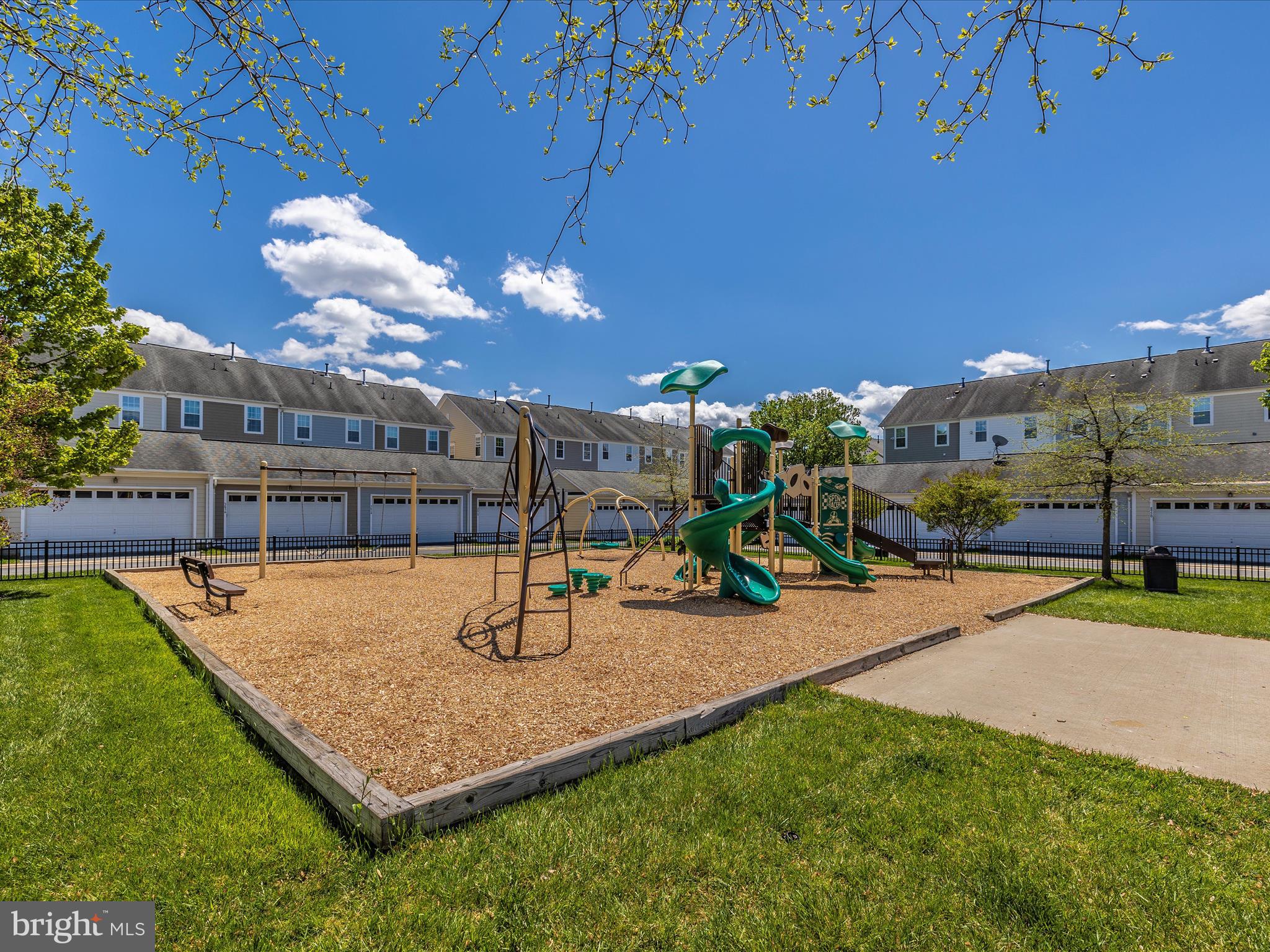 VILLAGES OF URBANA - Residential