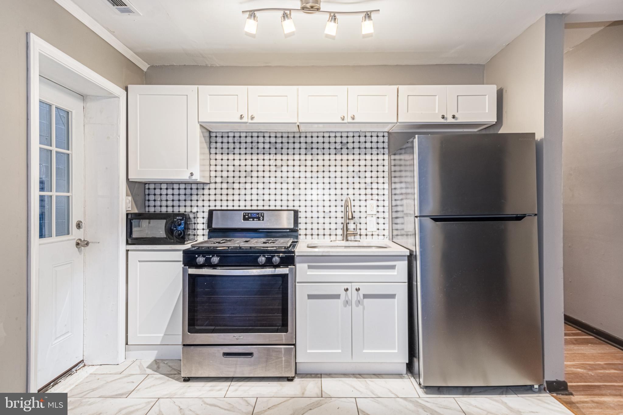 UPPER FELLS POINT - Residential Lease