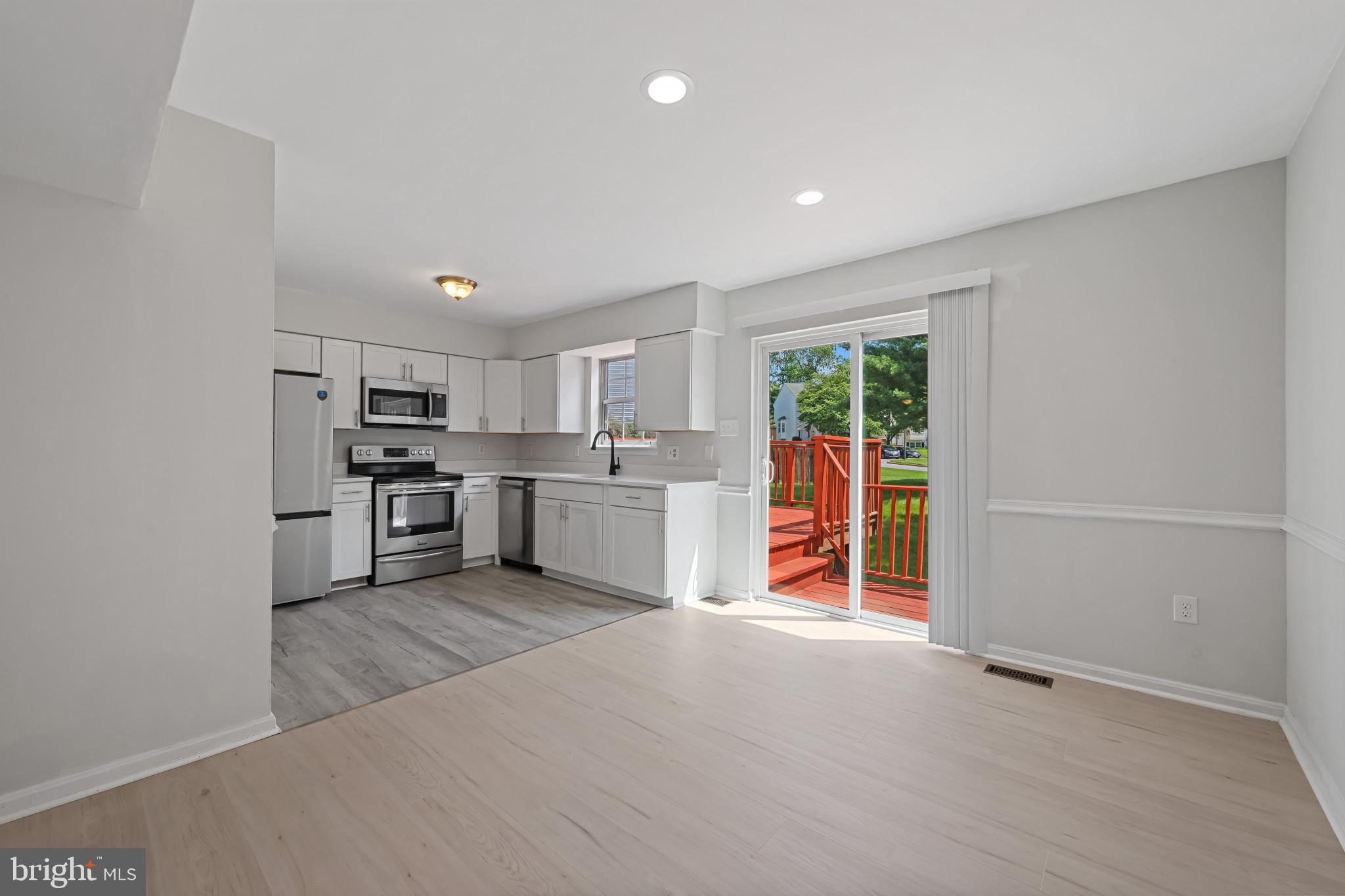 MOUNTAIN VILLAGE - Residential