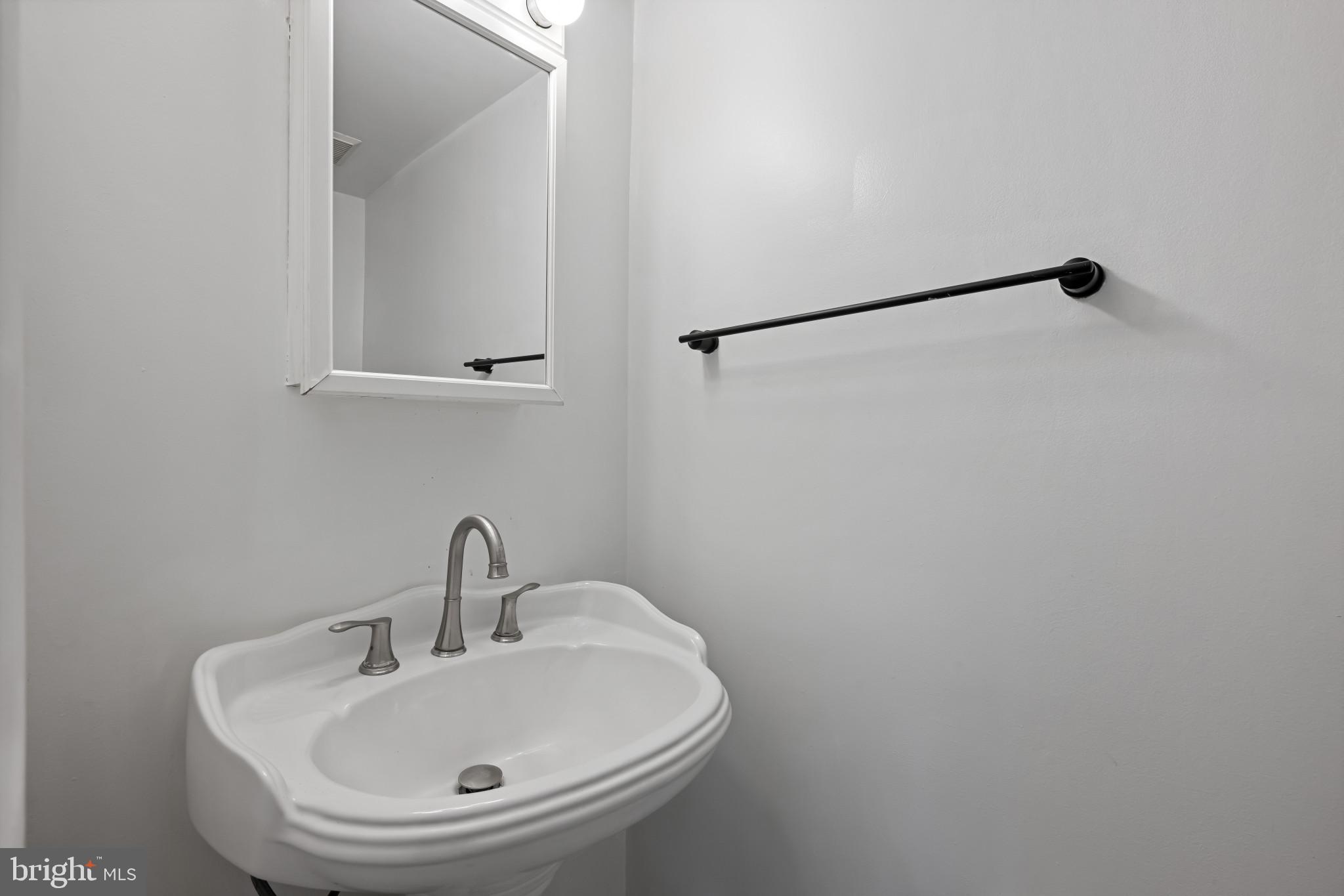 MOUNTAIN VILLAGE - Residential