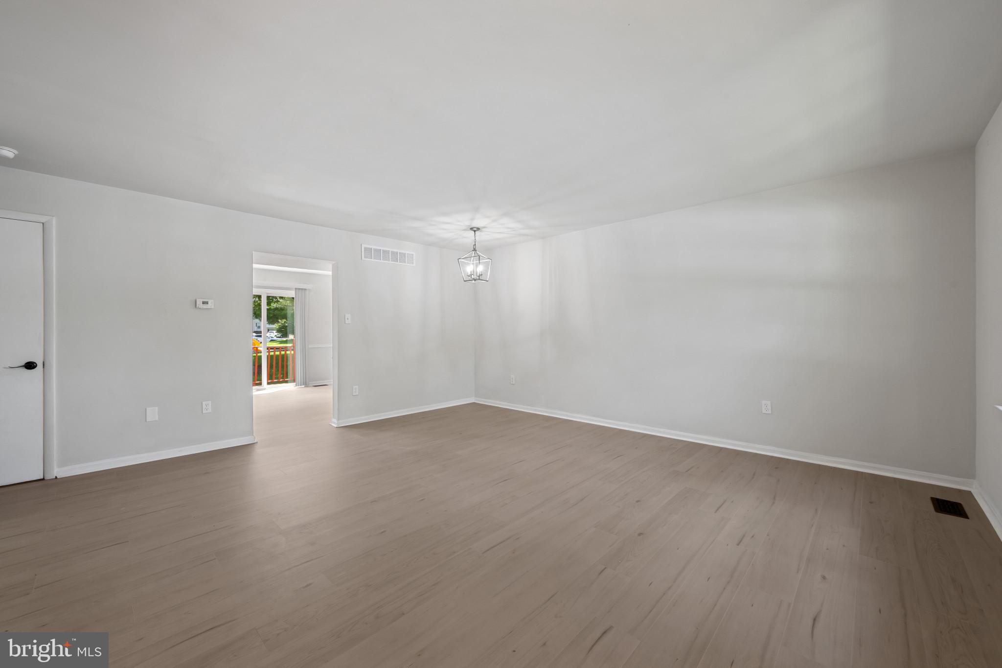 MOUNTAIN VILLAGE - Residential