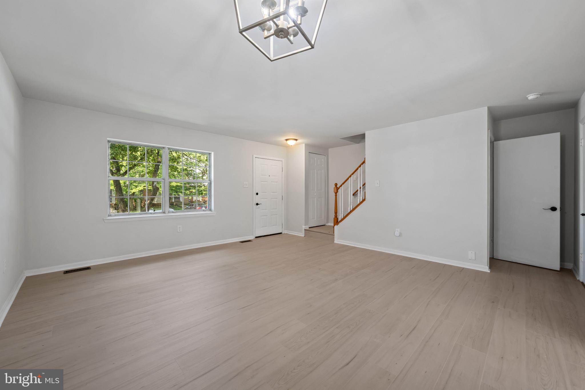 MOUNTAIN VILLAGE - Residential